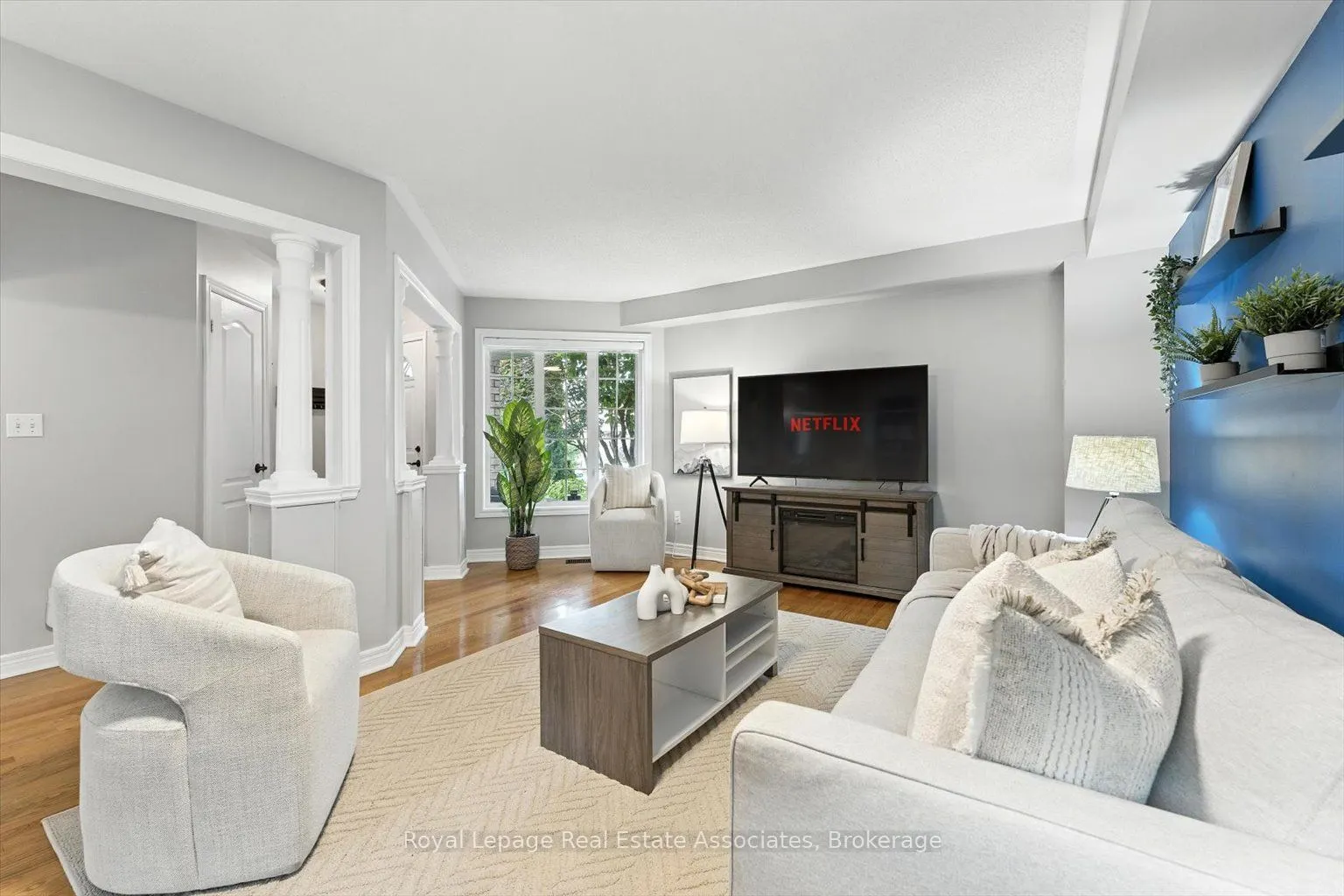 151 Mowat Crescent