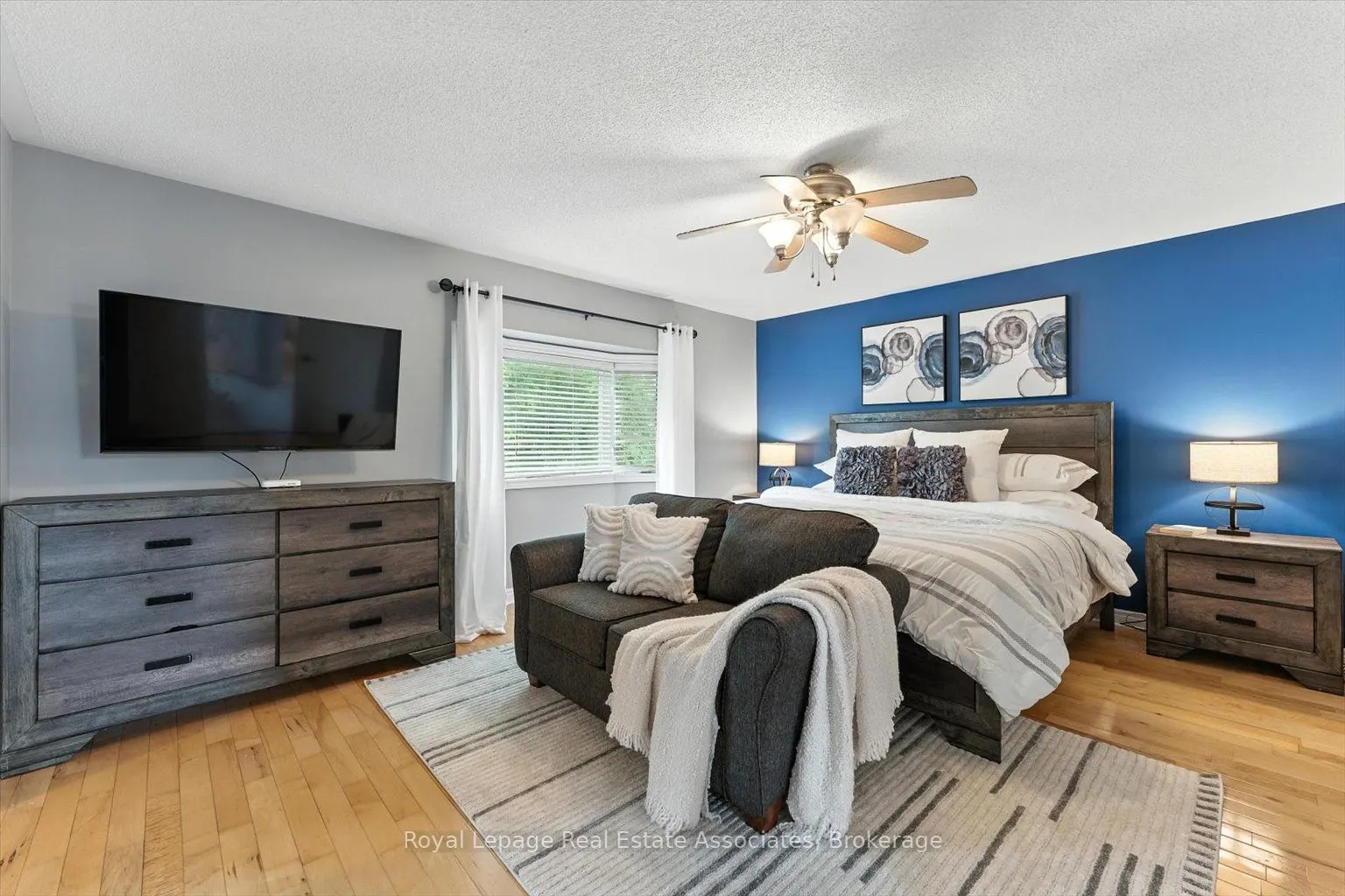151 Mowat Crescent