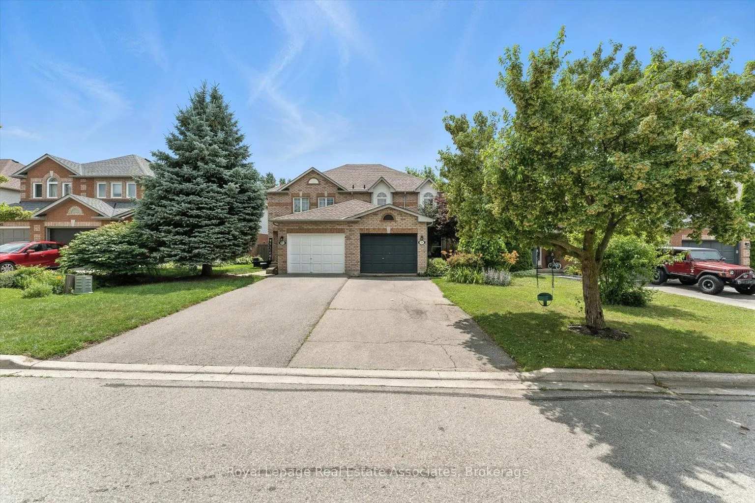 151 Mowat Crescent