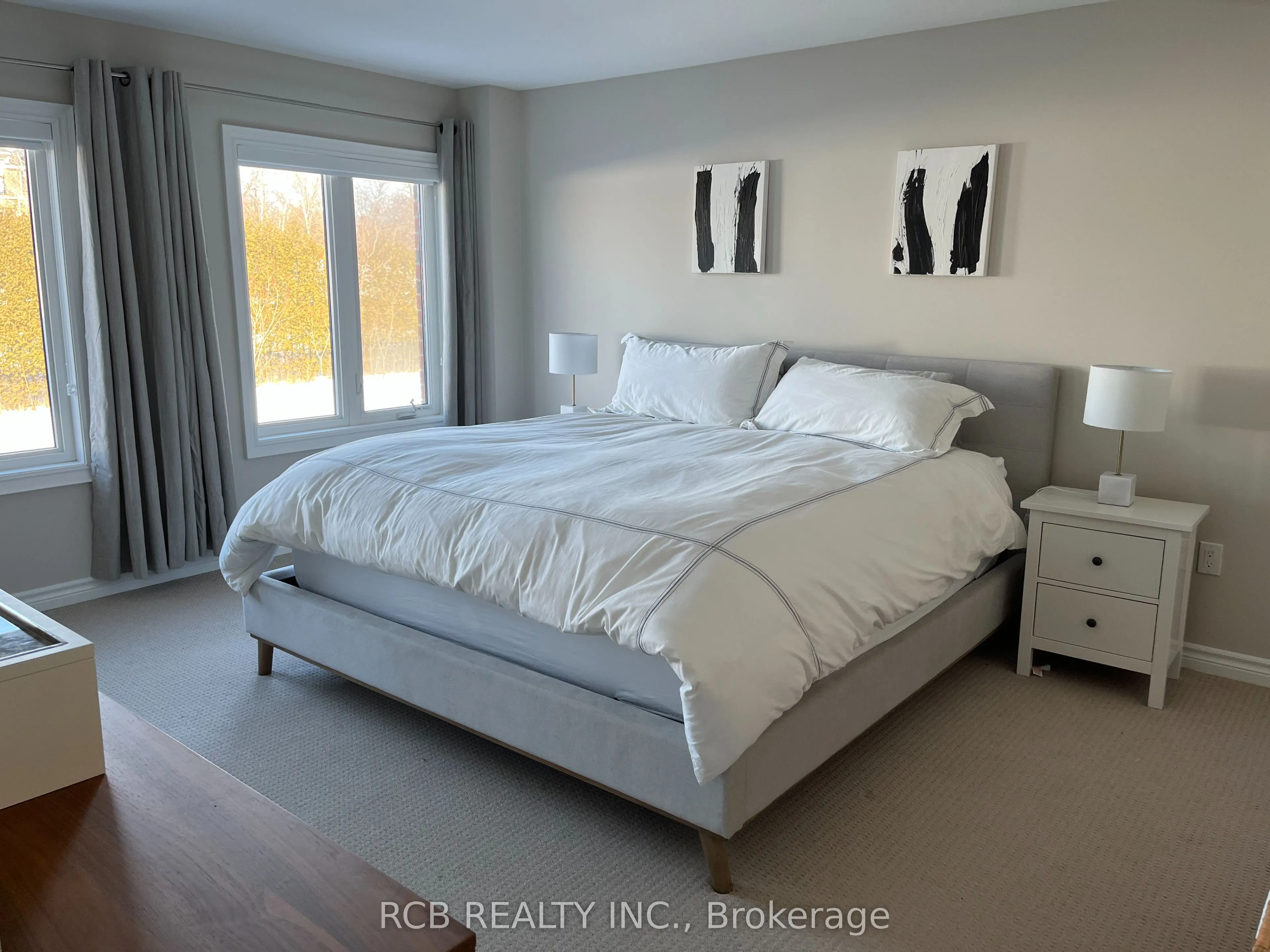 1178 Carnegie Drive E