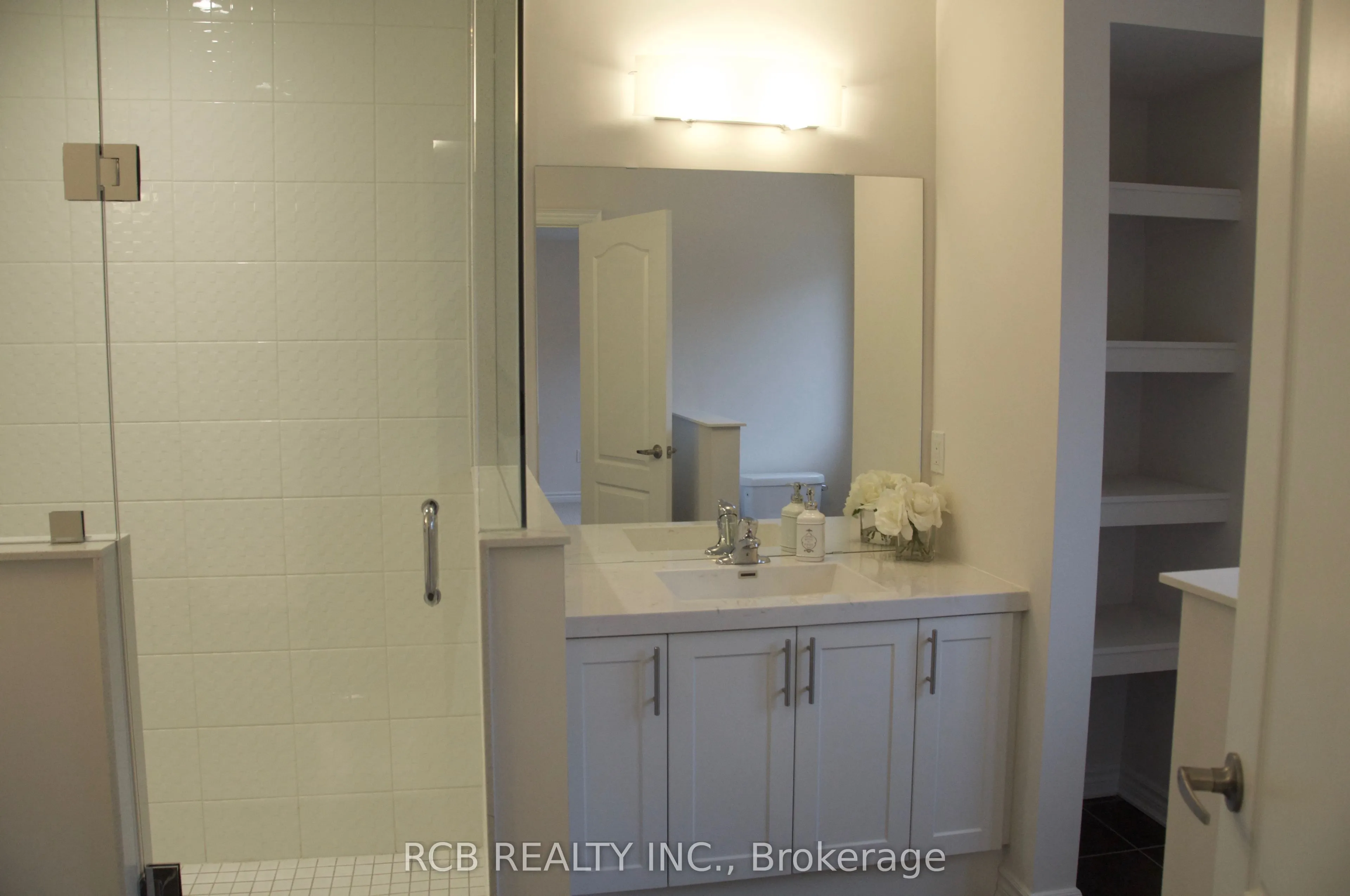 1178 Carnegie Drive E