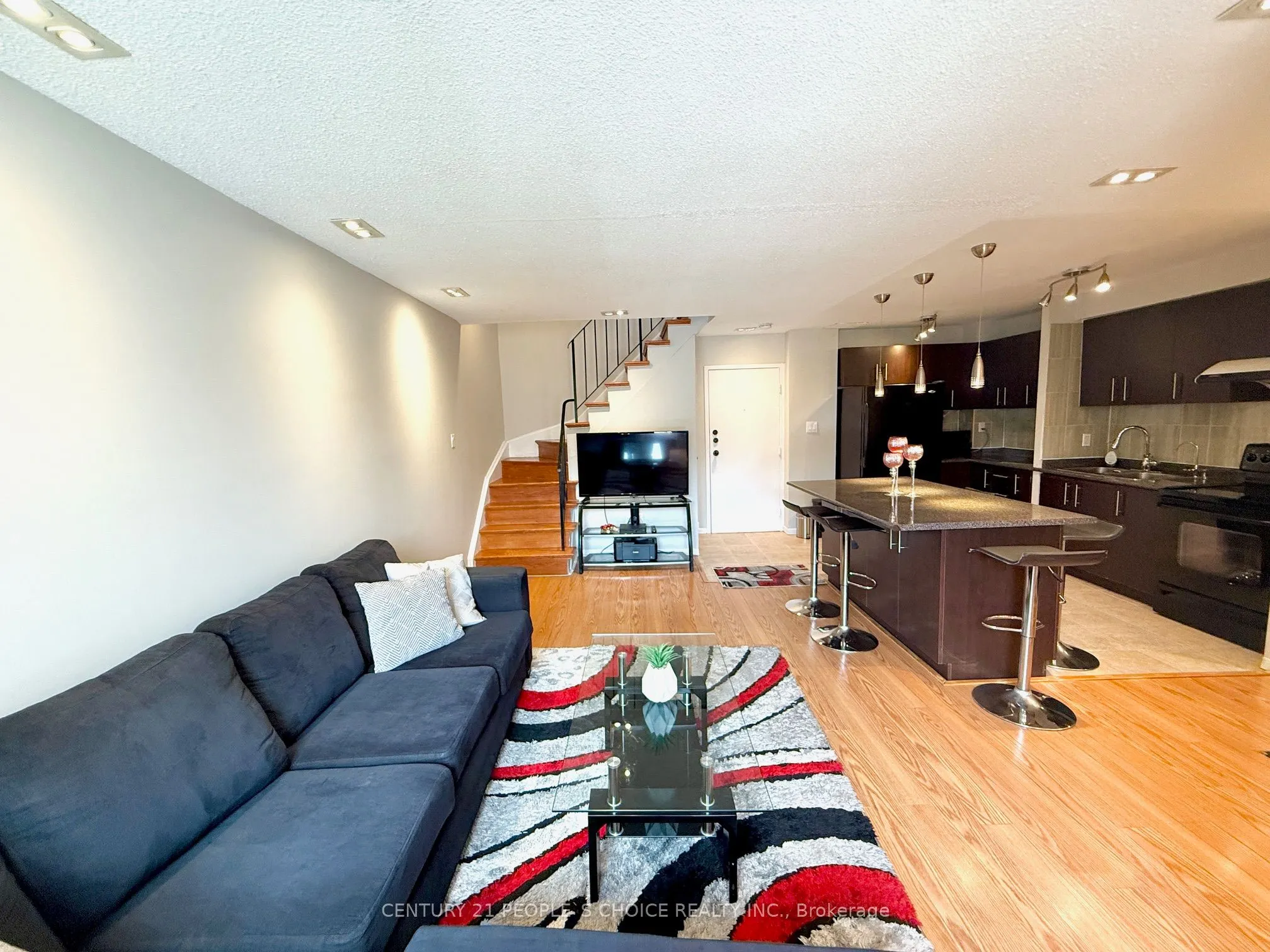 2095 Roche Court, #216