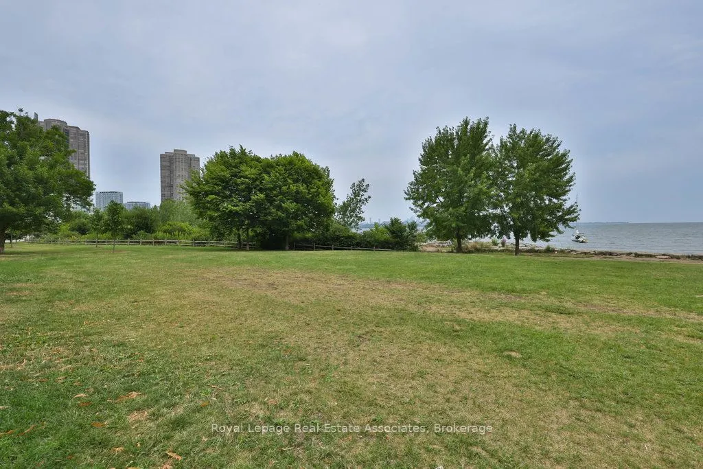2083 Lakeshore Boulevard W, #1514