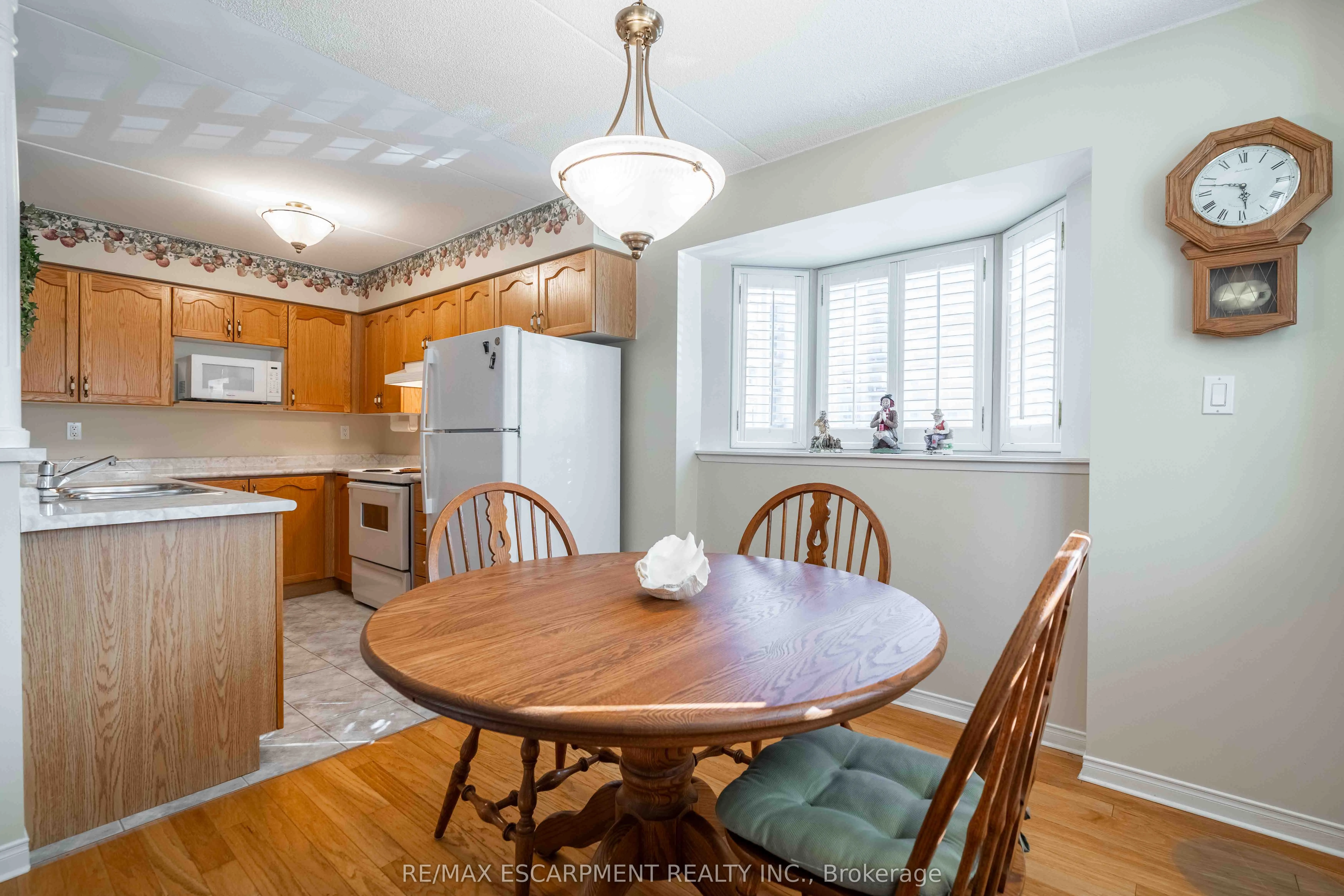 3499 Upper Middle Road, #102