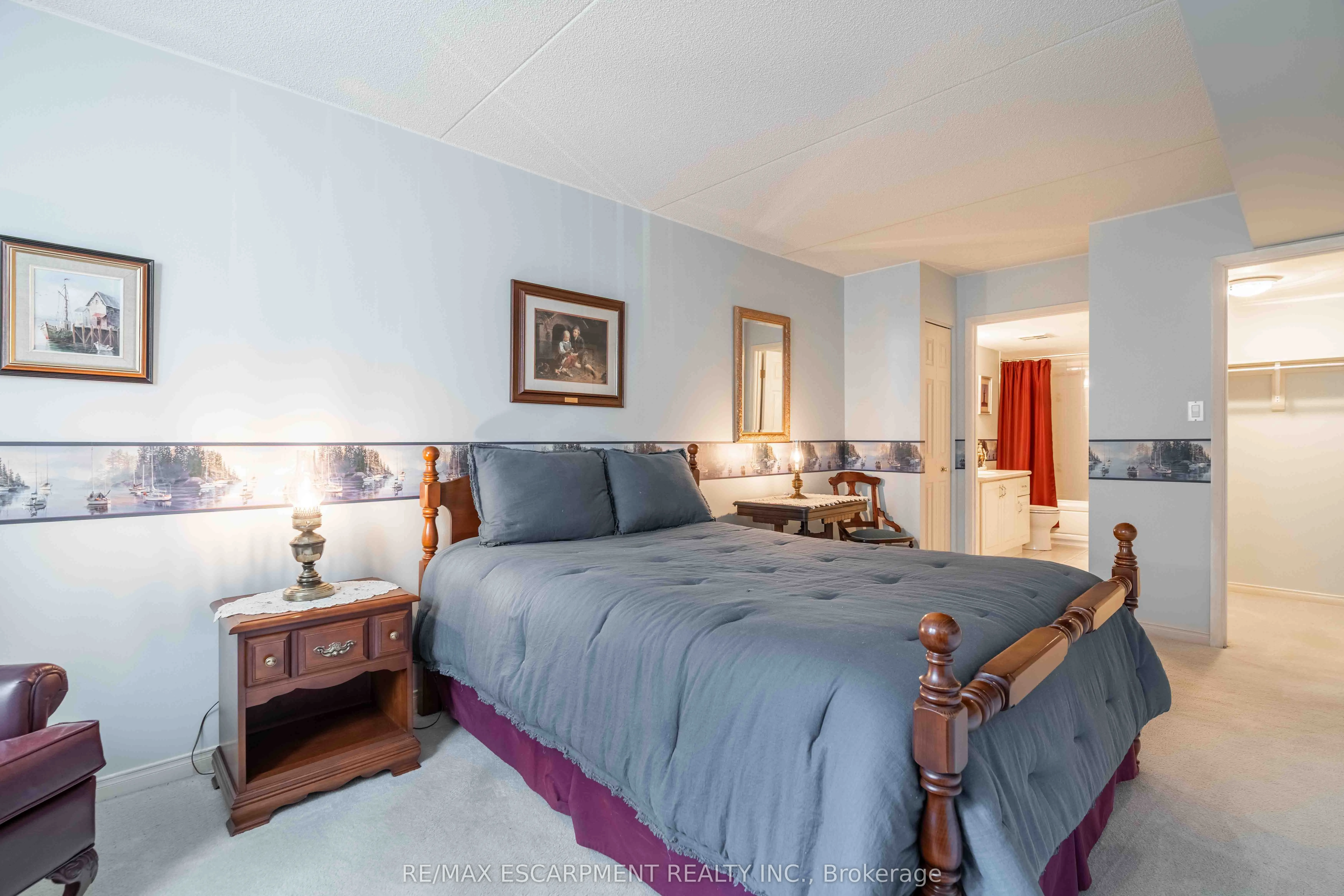 3499 Upper Middle Road, #102
