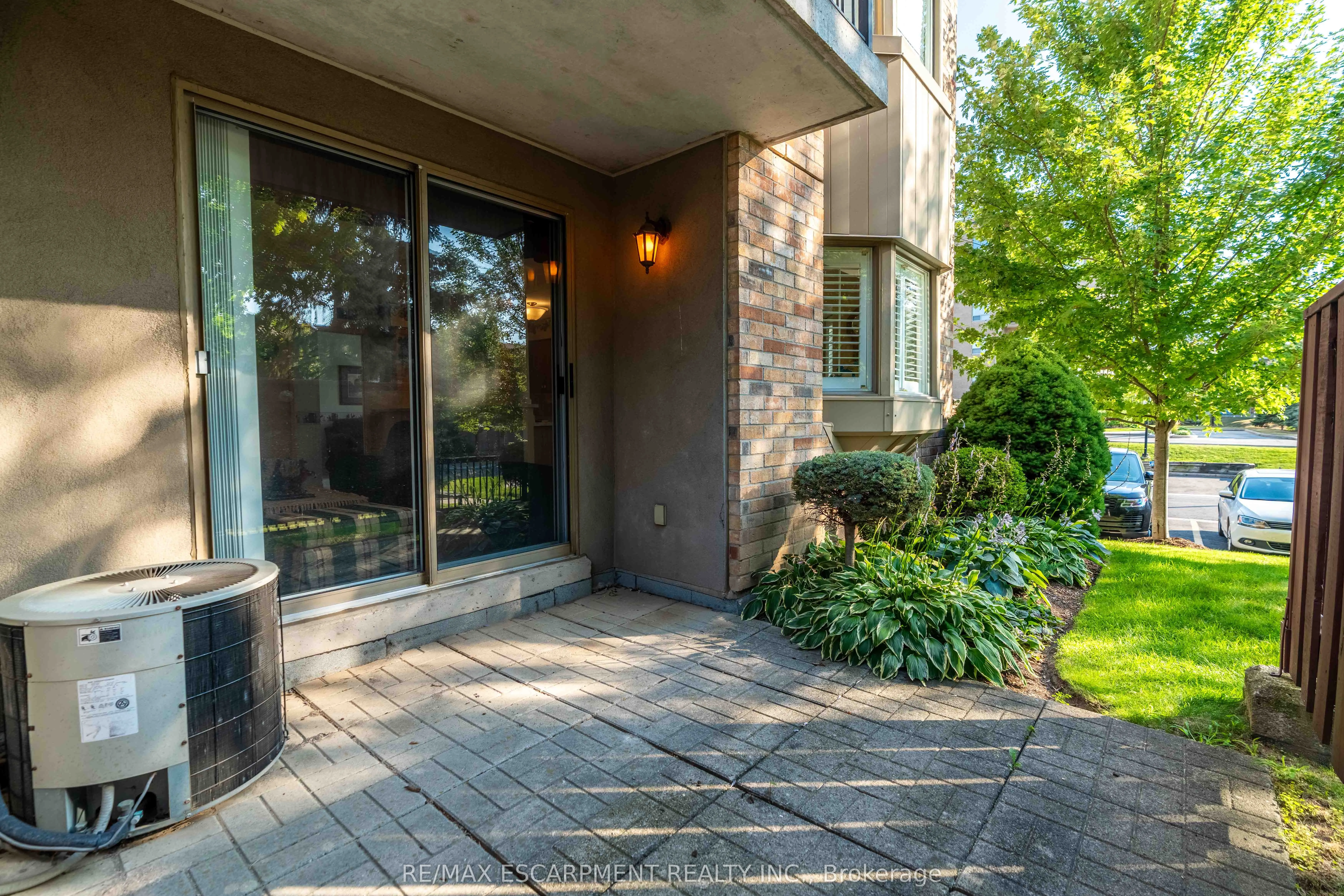 3499 Upper Middle Road, #102