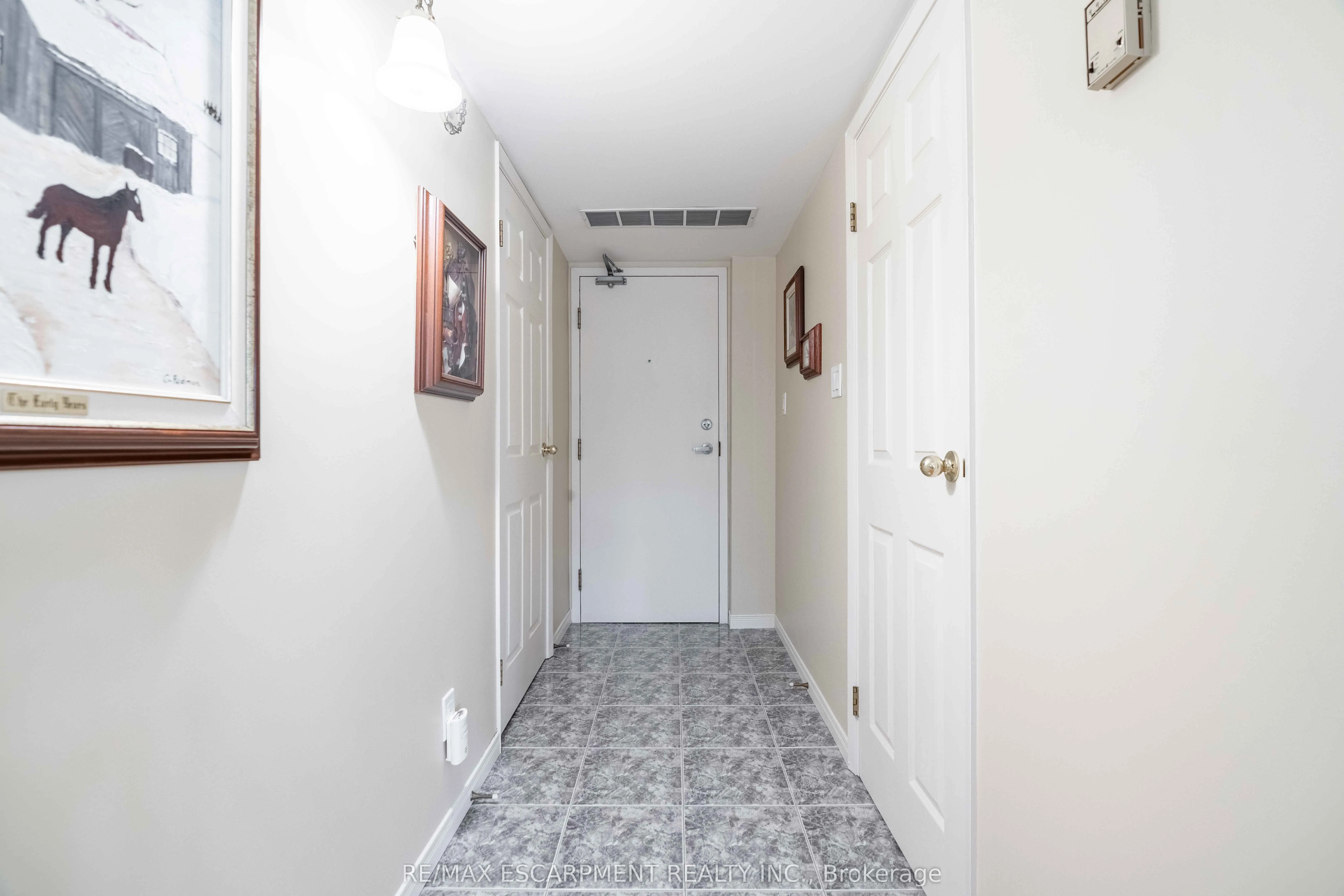 3499 Upper Middle Road, #102