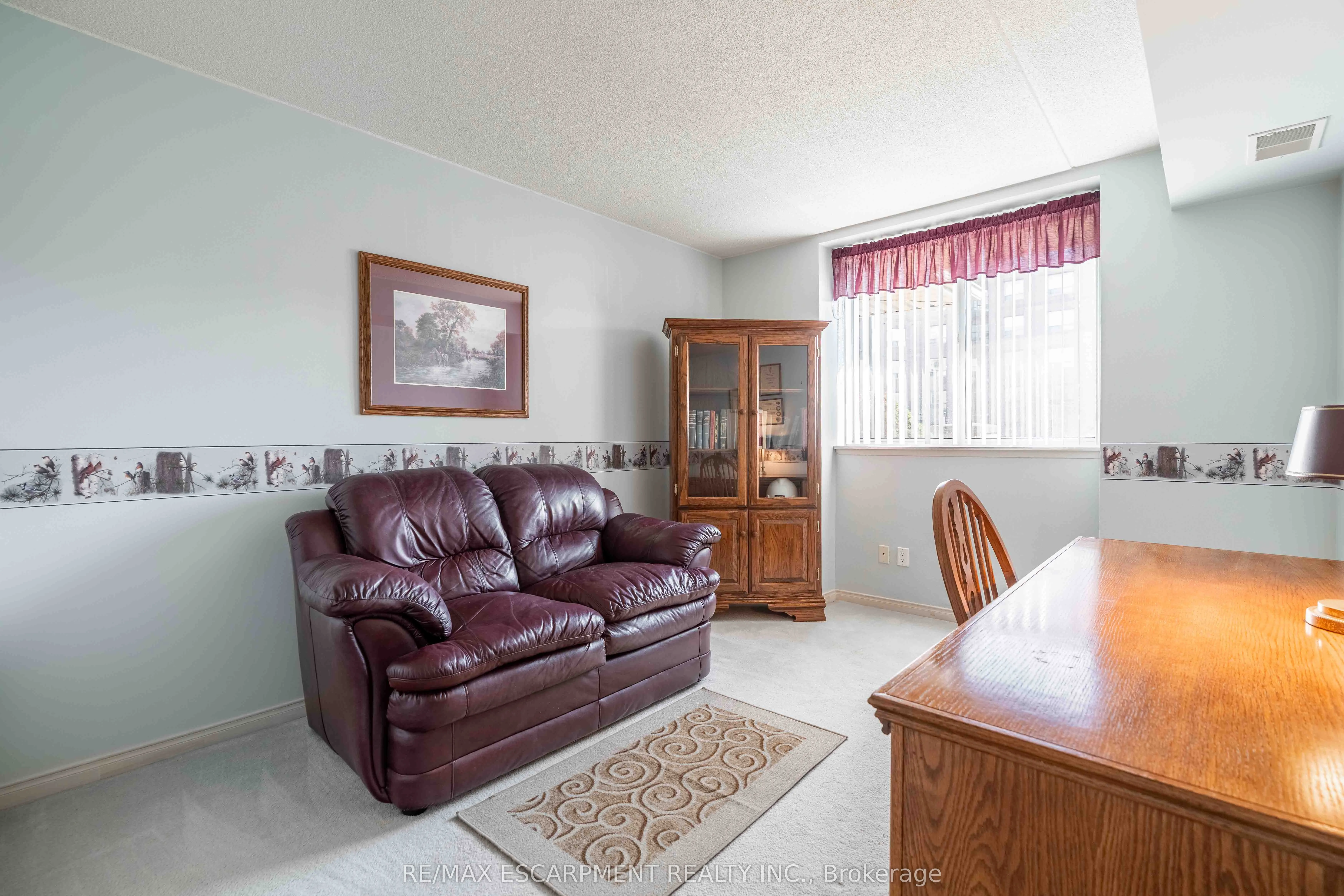 3499 Upper Middle Road, #102