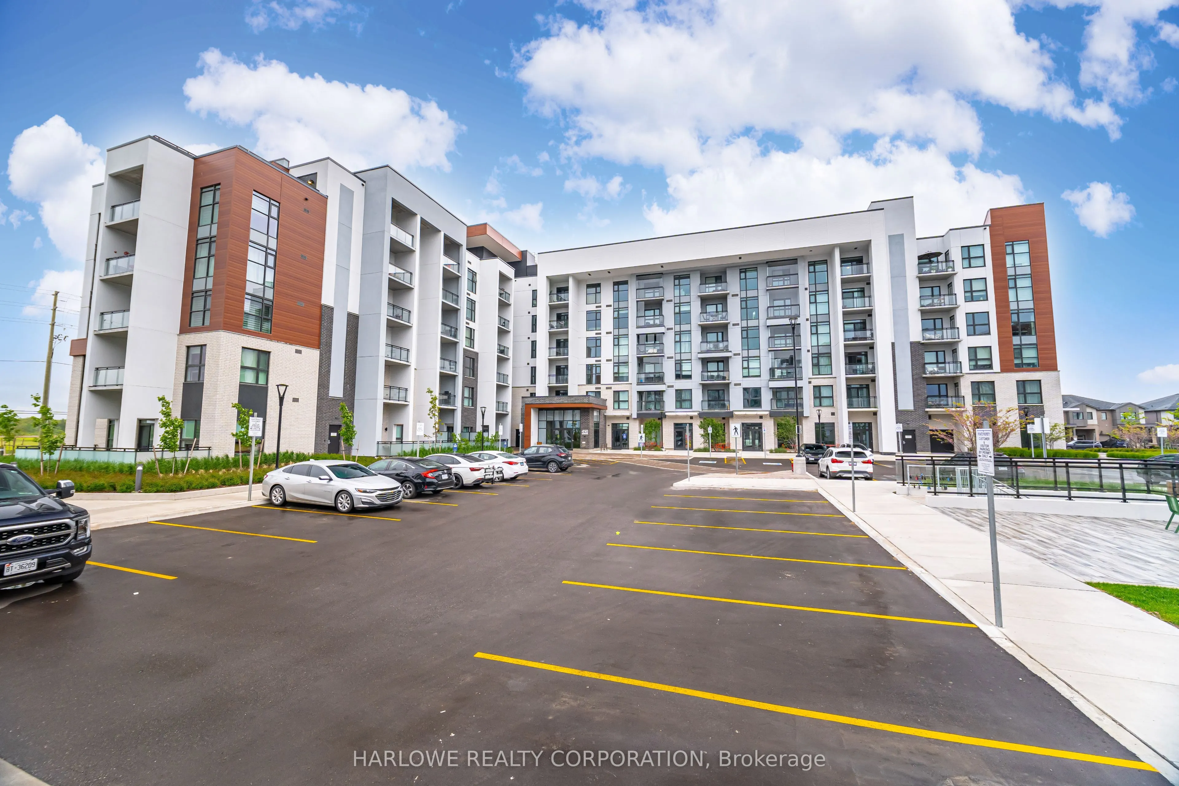 490 Gordon Krantz Avenue, #617