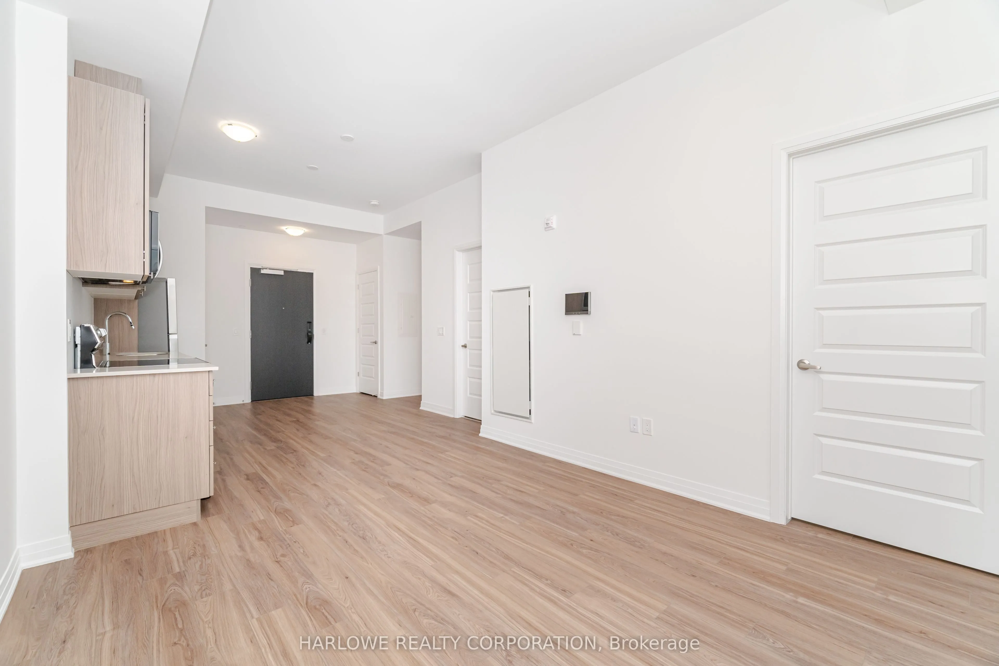 490 Gordon Krantz Avenue, #617