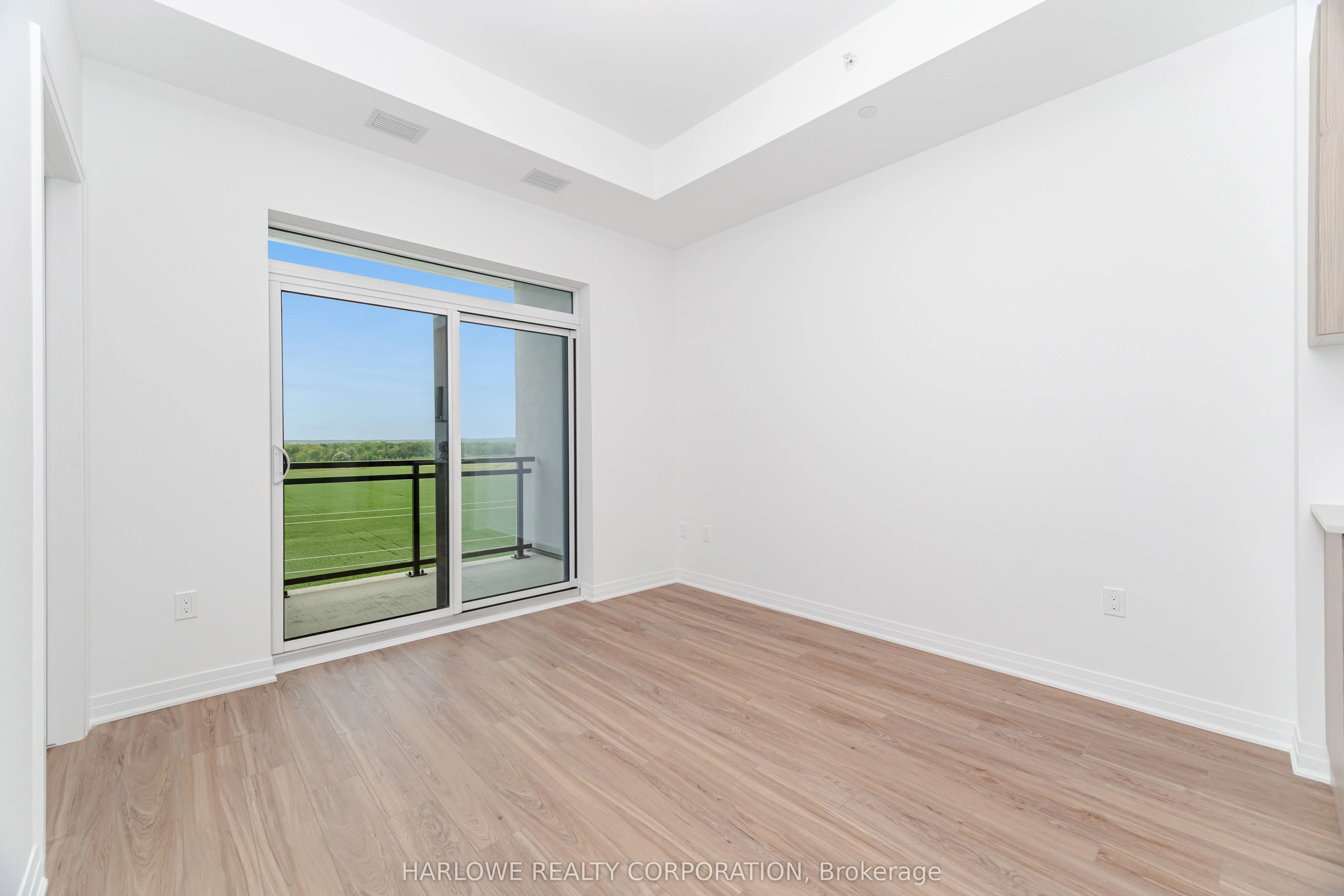 490 Gordon Krantz Avenue, #617