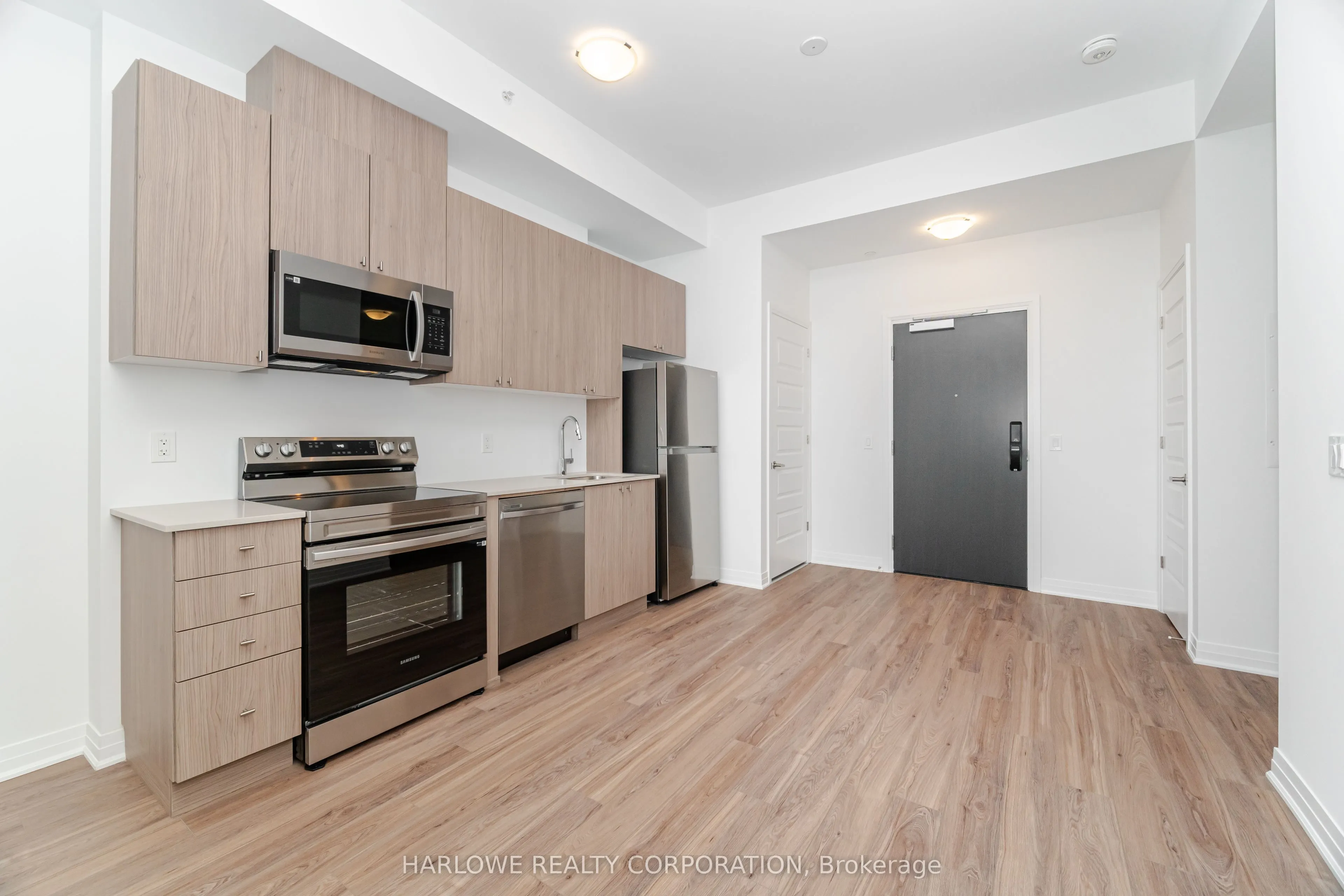 490 Gordon Krantz Avenue, #617