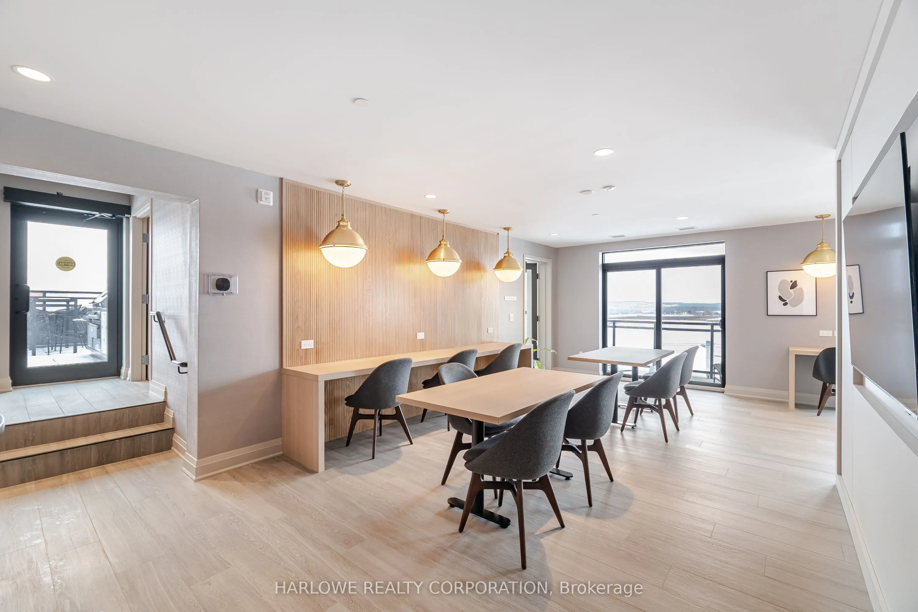 490 Gordon Krantz Avenue, #617