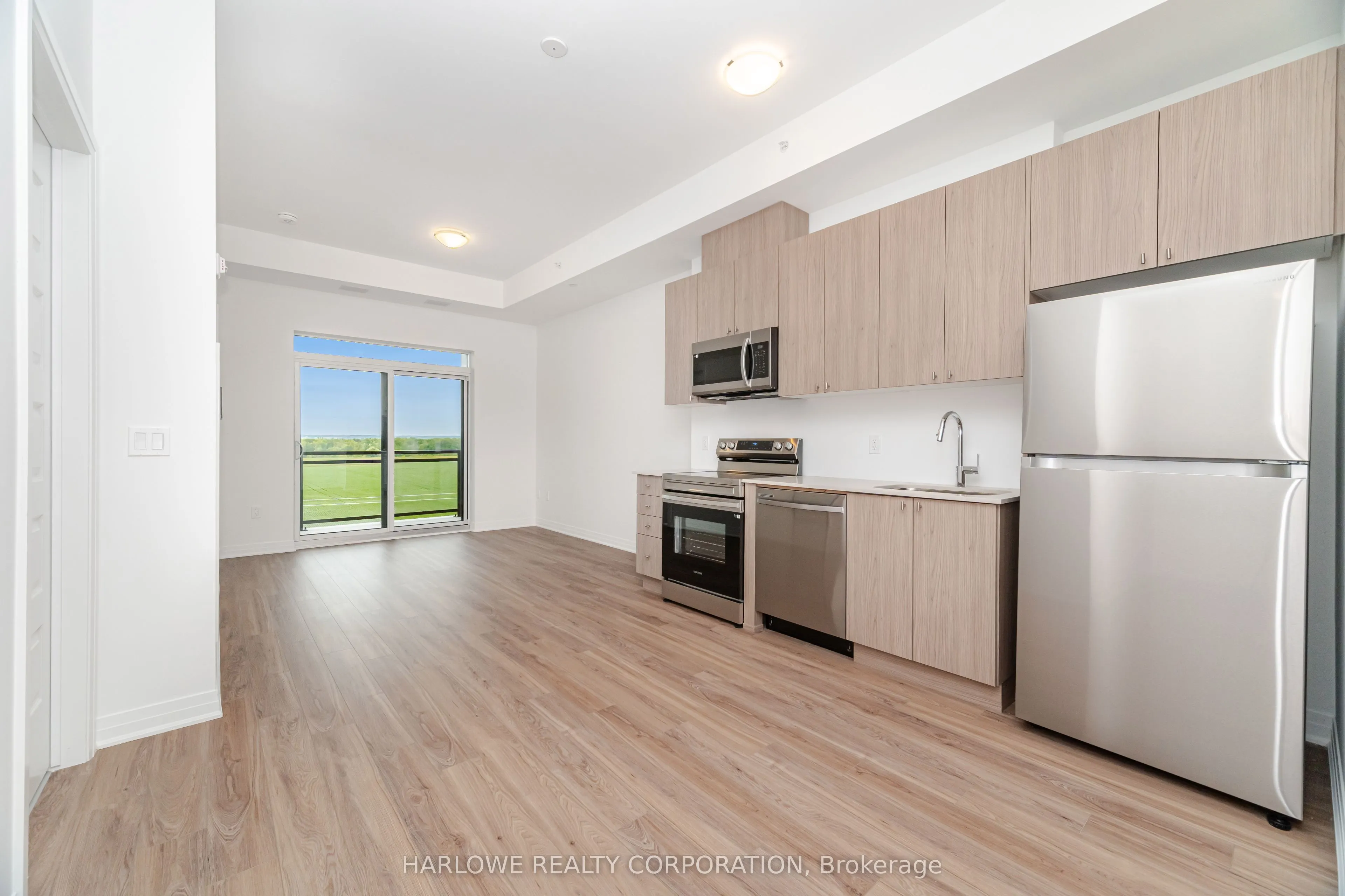 490 Gordon Krantz Avenue, #617