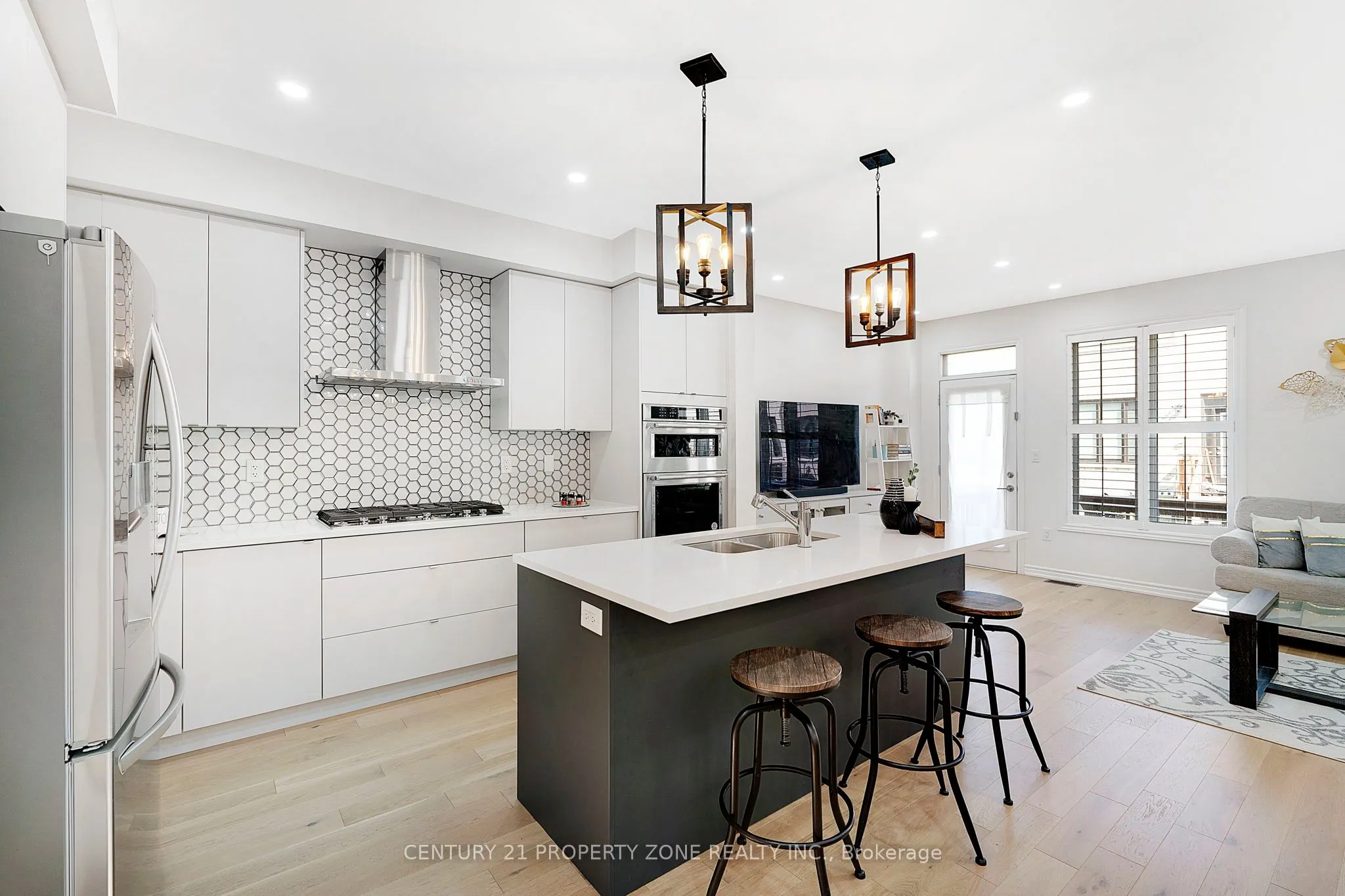 458 Bergamot Avenue