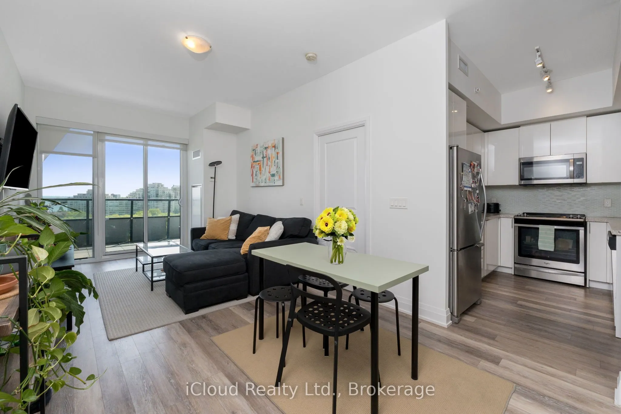 30 Shore Breeze Drive, #921