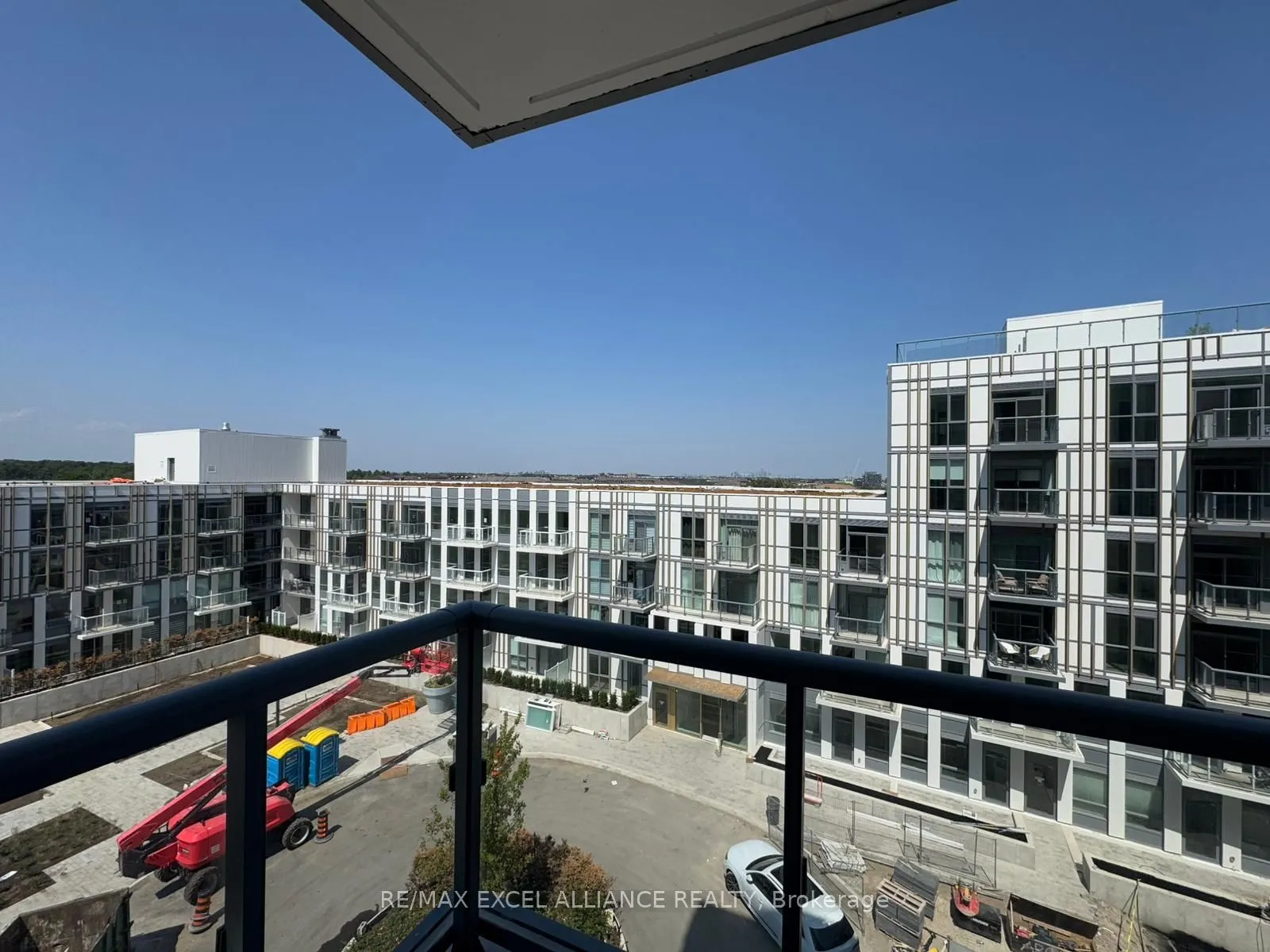 1005 Dundas Street E, #636