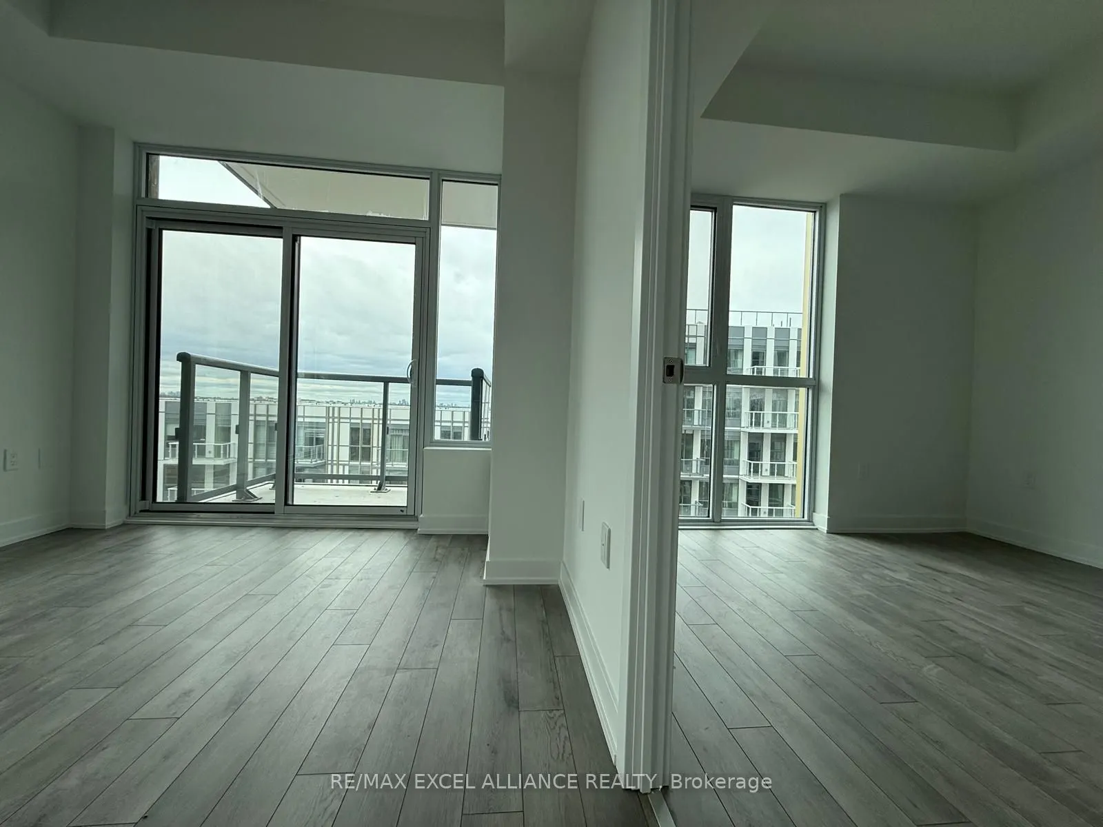 1005 Dundas Street E, #636