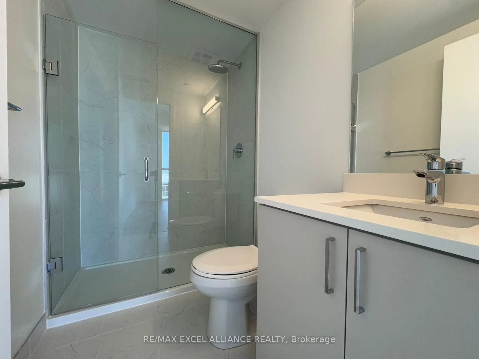 1005 Dundas Street E, #636