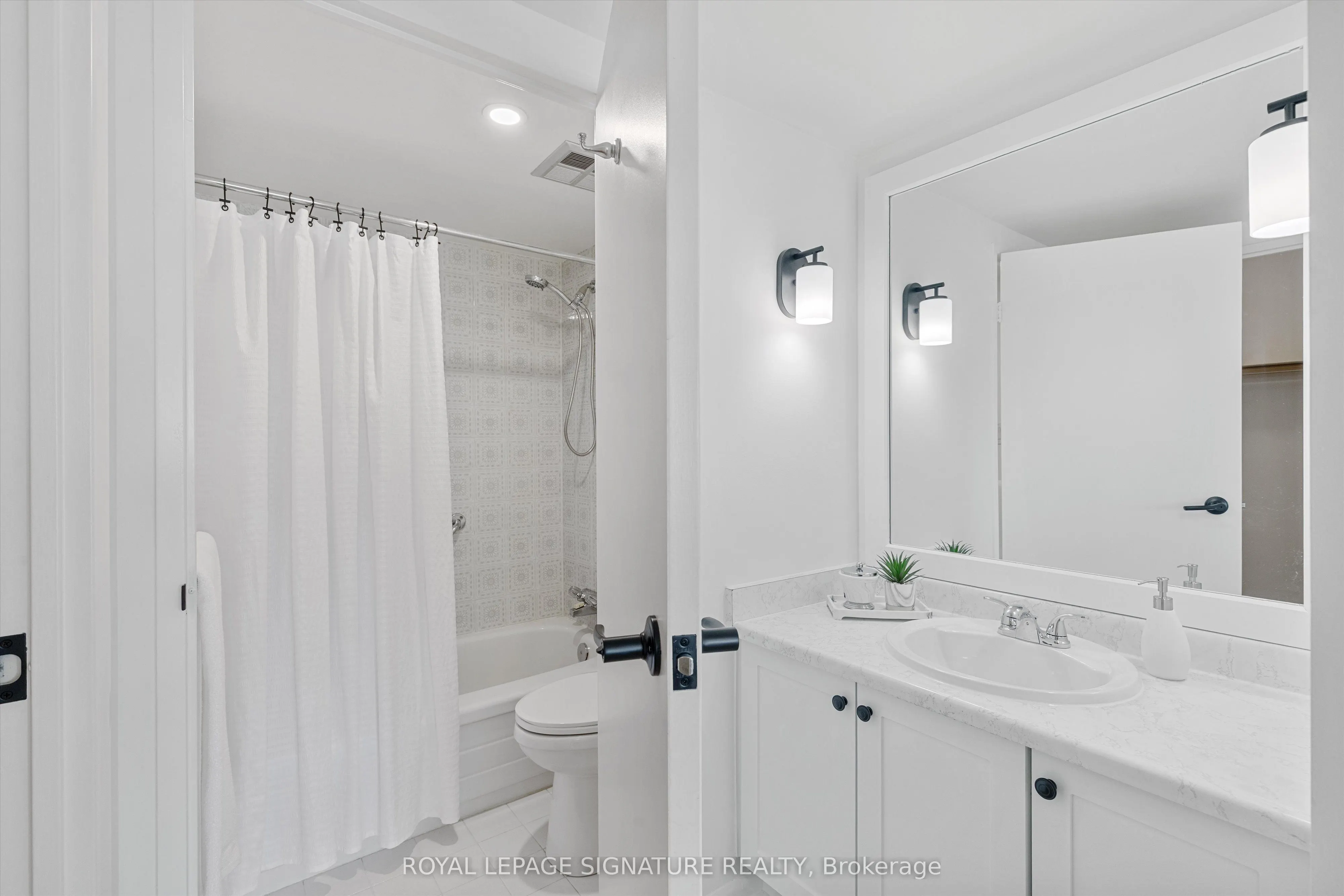 2185 Marine Drive, #604