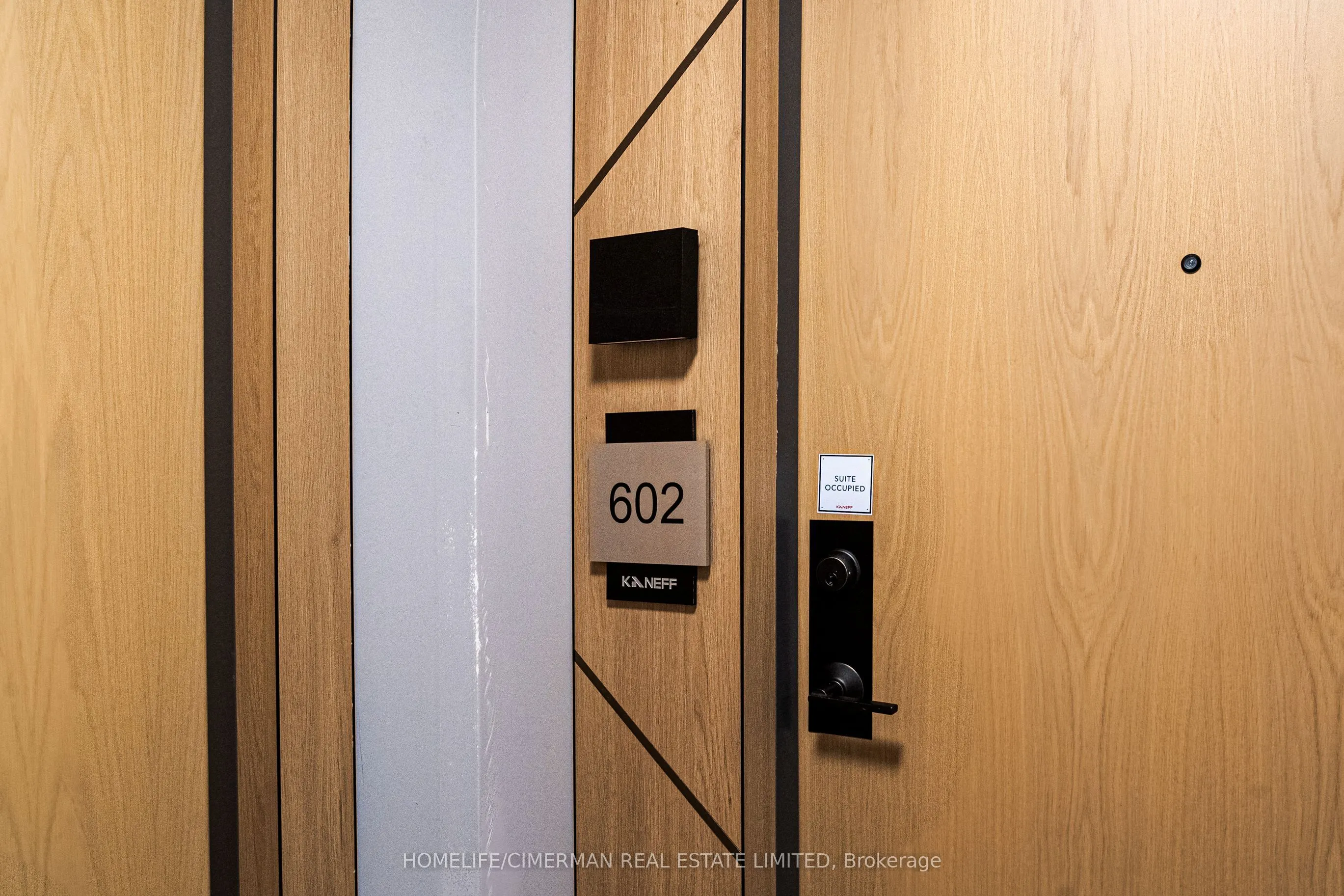 202 Burnhamthorpe Road E, #602