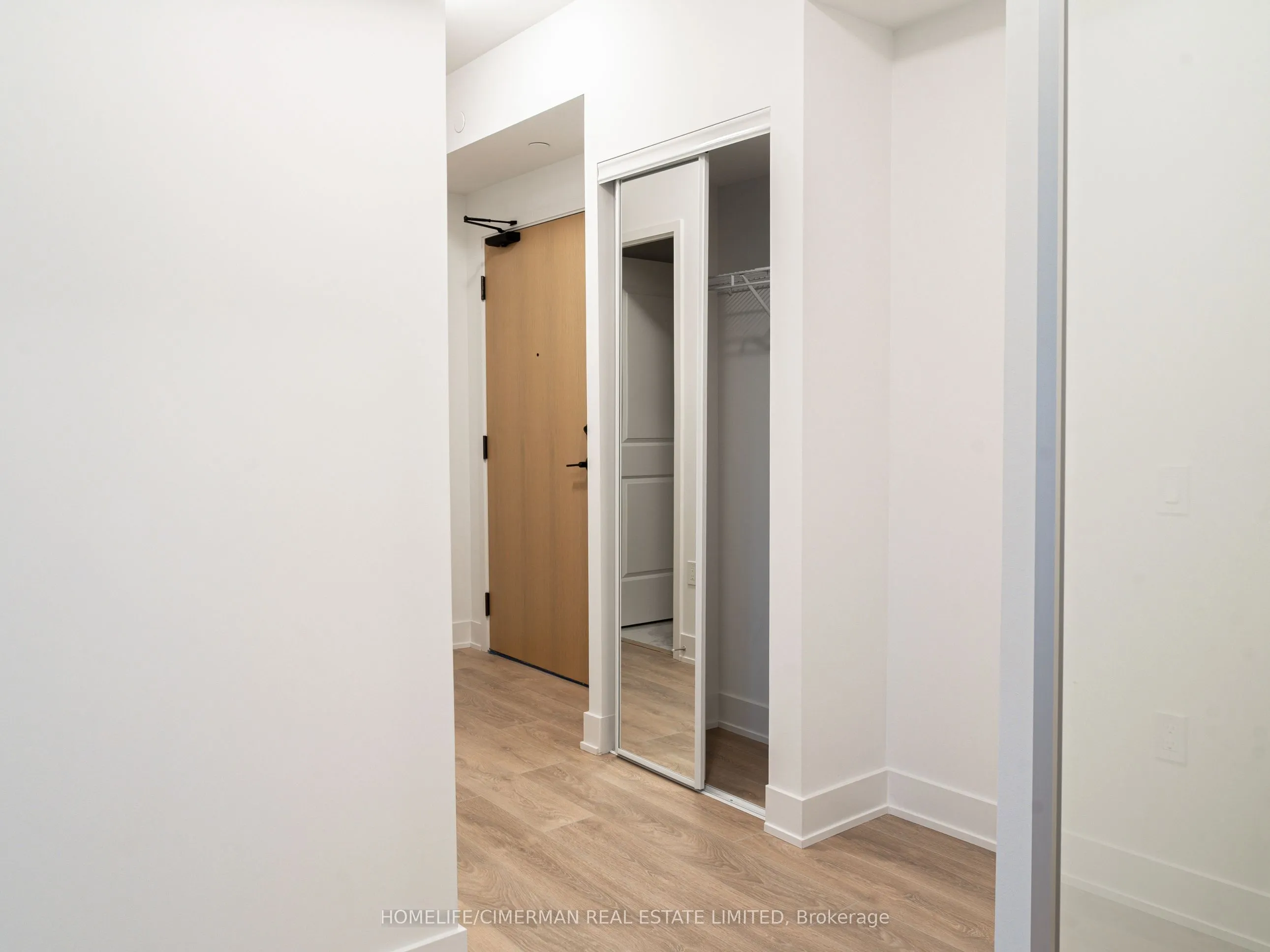 202 Burnhamthorpe Road E, #602