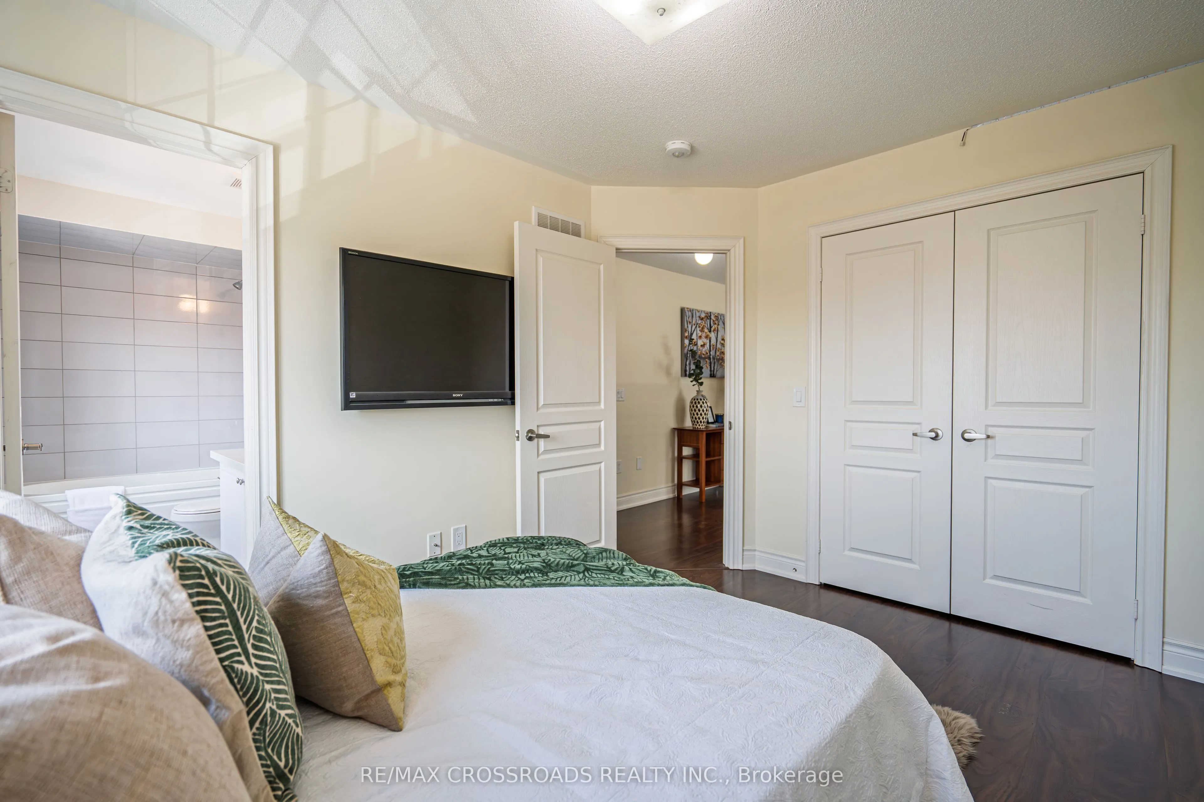 119 Russell Creek Drive