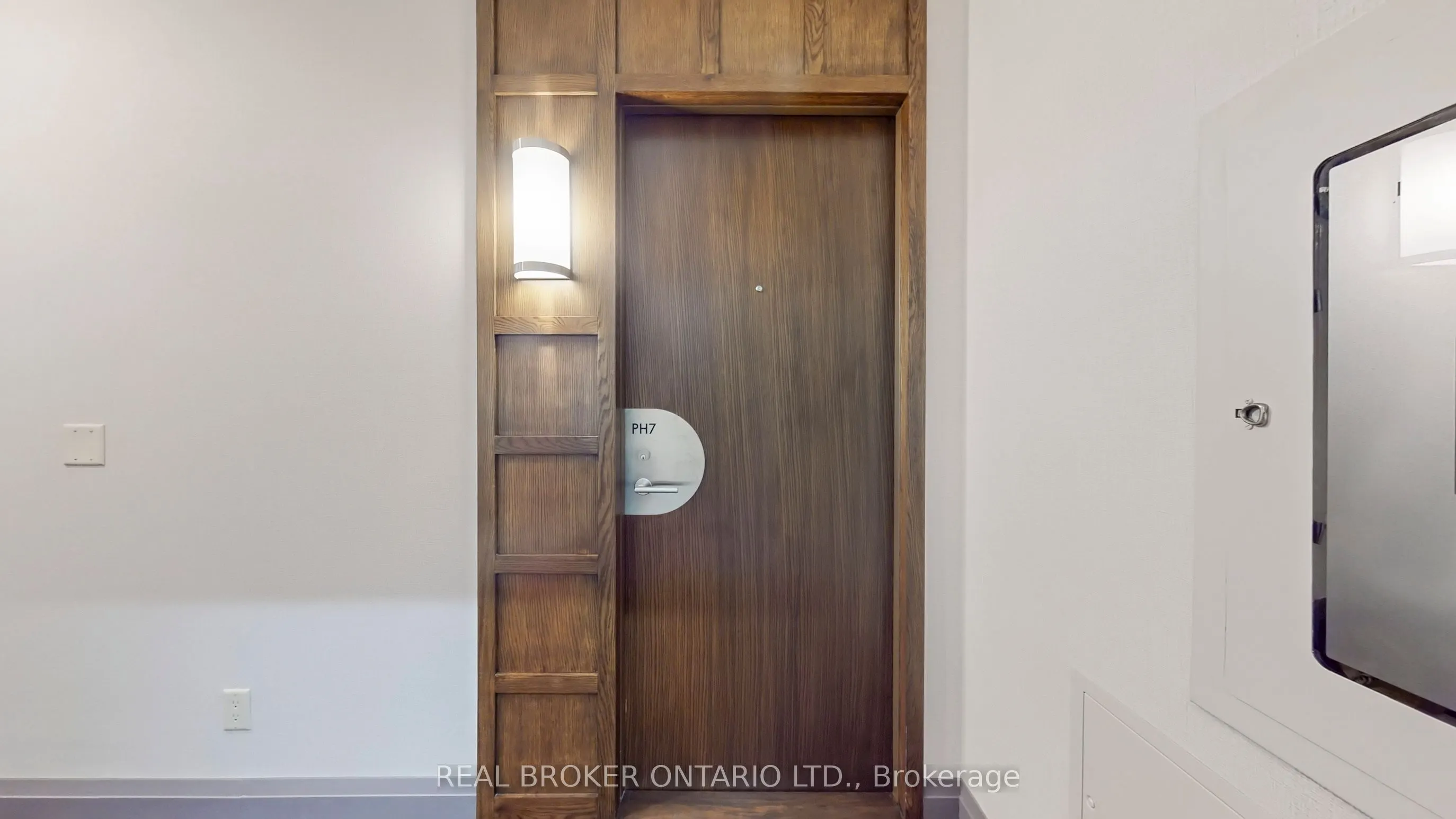 2087 Lake Shore Boulevard W #PH7
