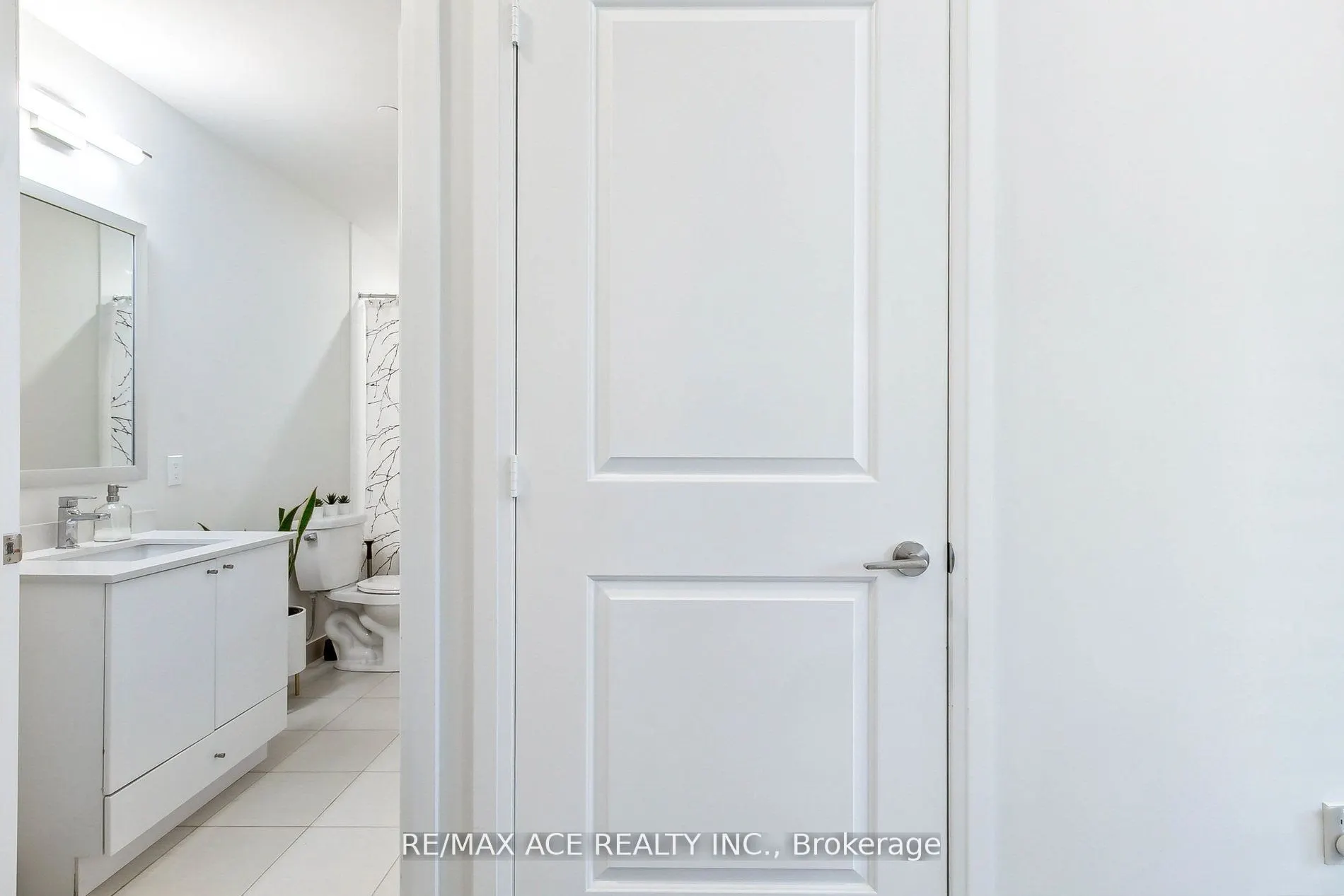 65 Watergarden Drive, #101