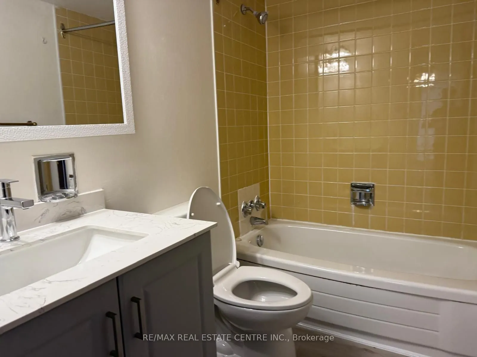 3100 Kirwin Avenue, #704