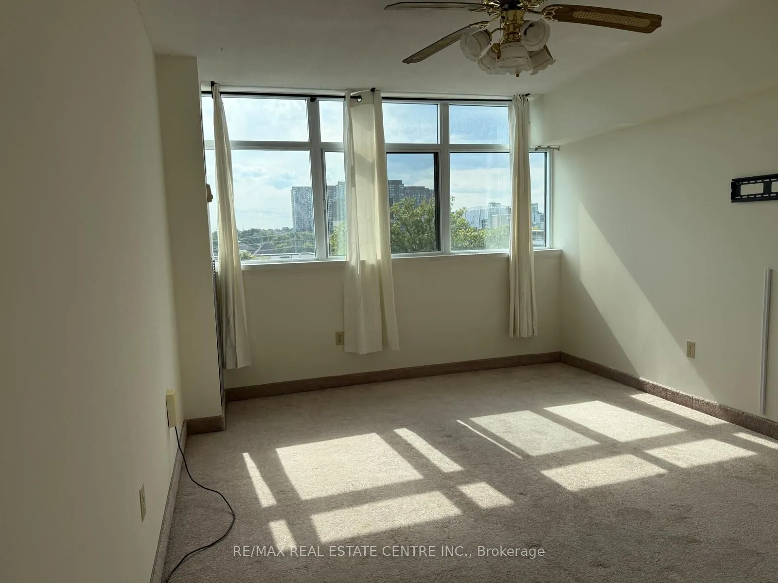 3100 Kirwin Avenue, #704