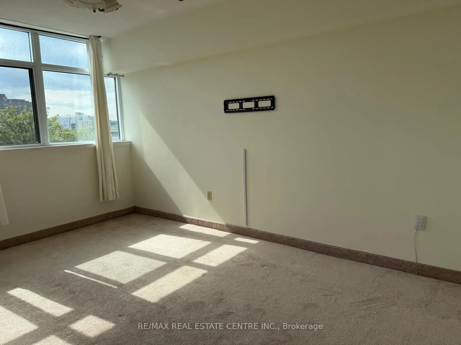 3100 Kirwin Avenue, #704