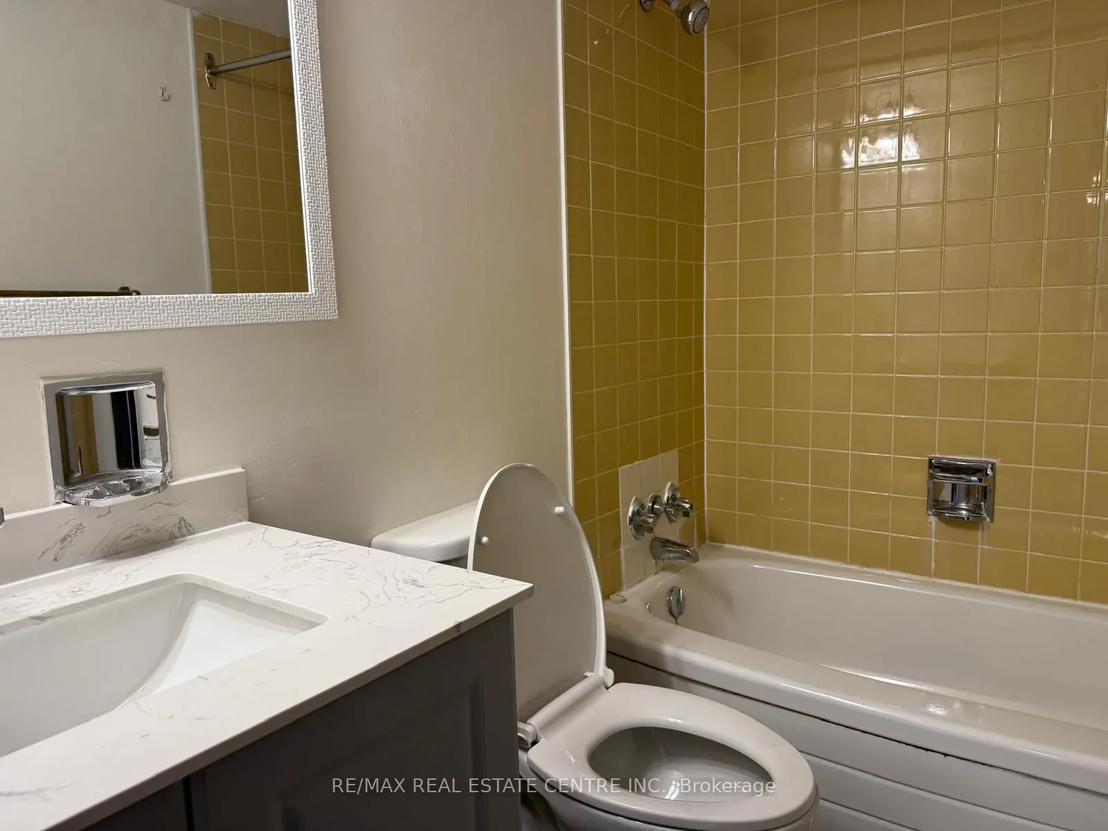 3100 Kirwin Avenue, #704