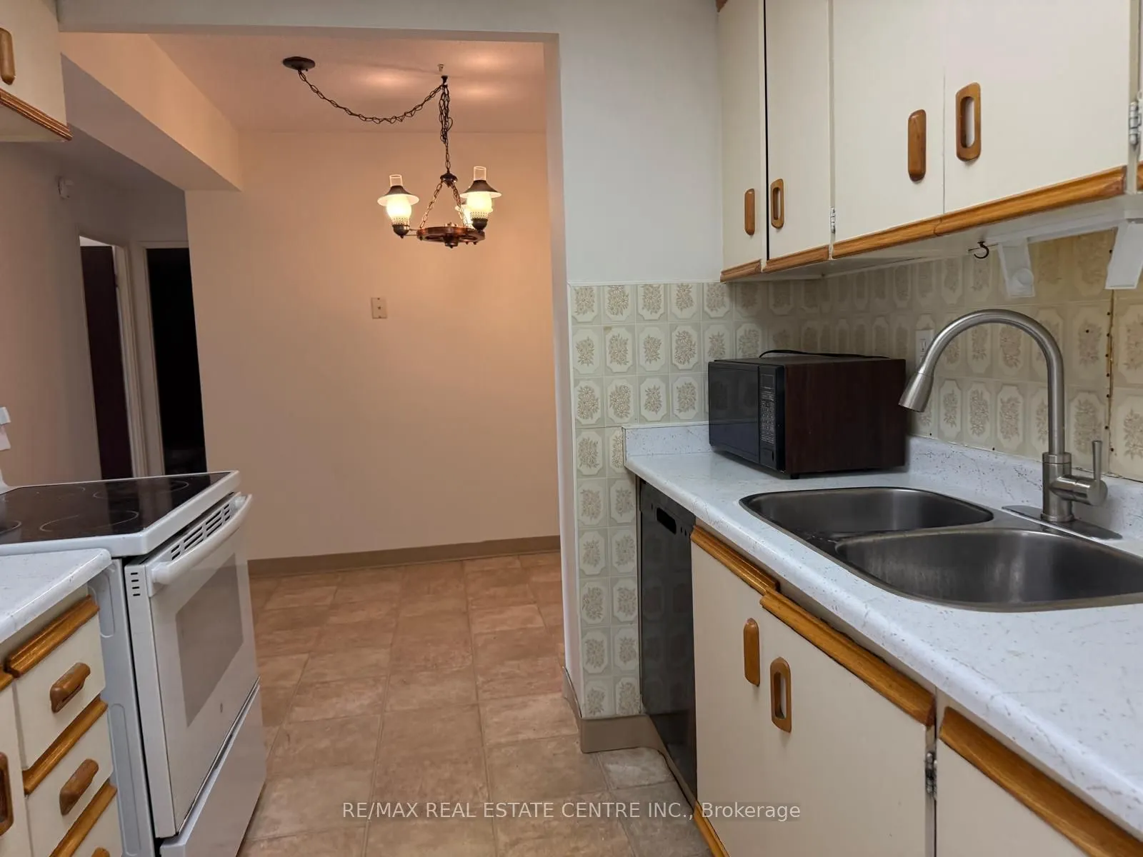 3100 Kirwin Avenue, #704