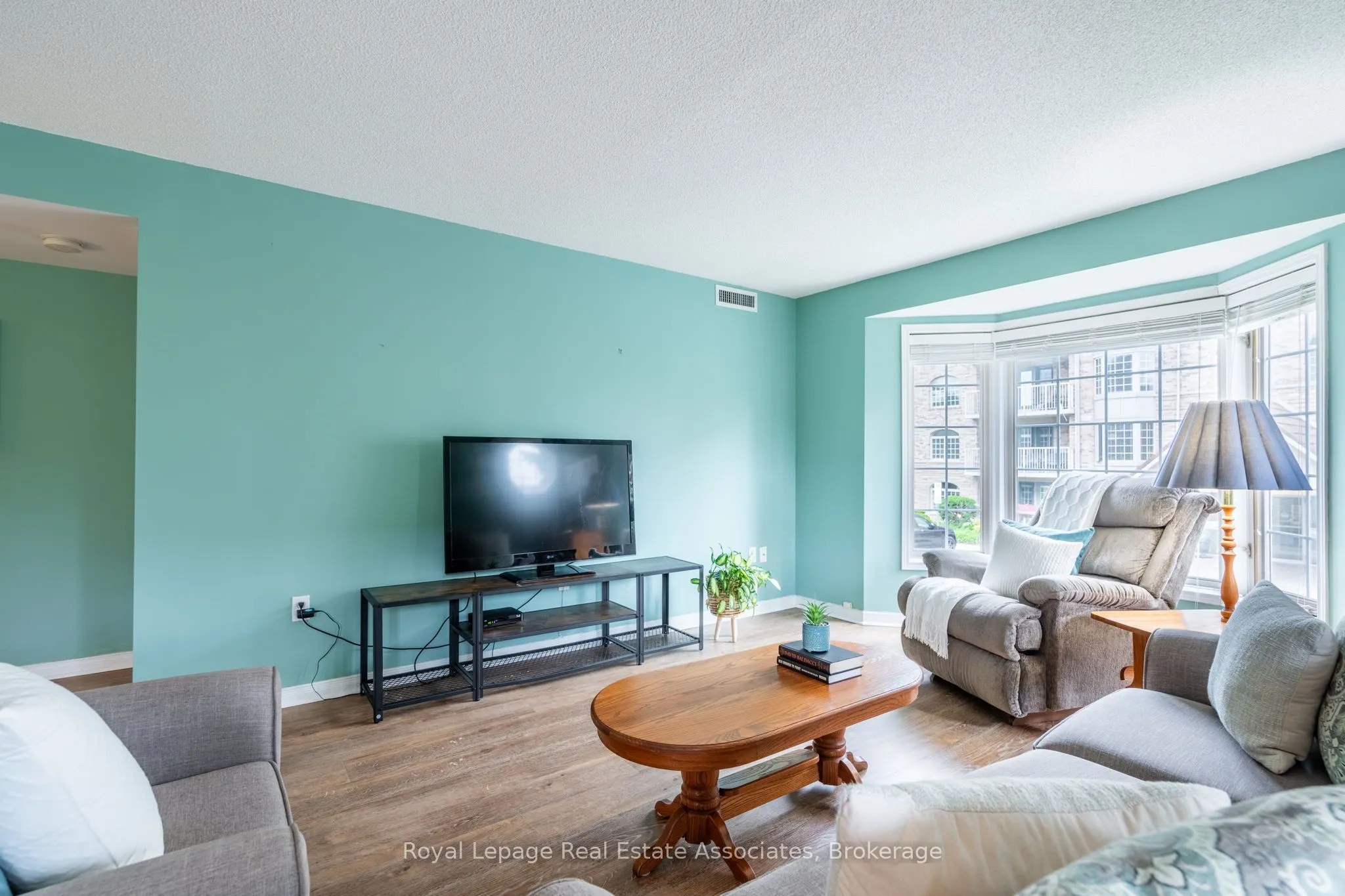 216 Plains Road W, #B208