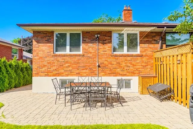 3623 Holden Crescent