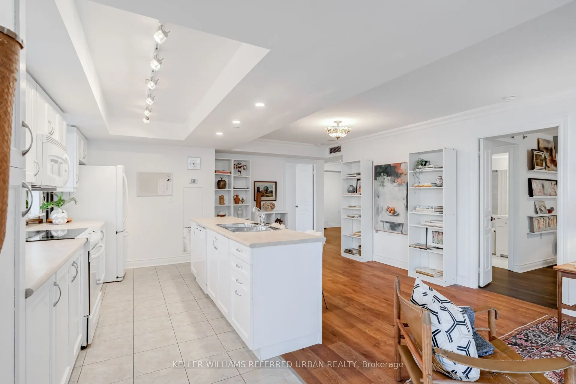 3 Marine Parade Drive, #902