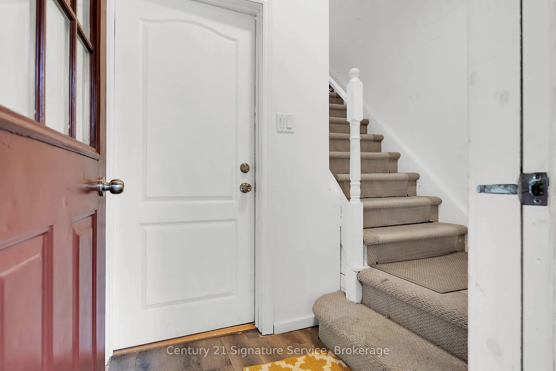 17 Fleming Avenue W