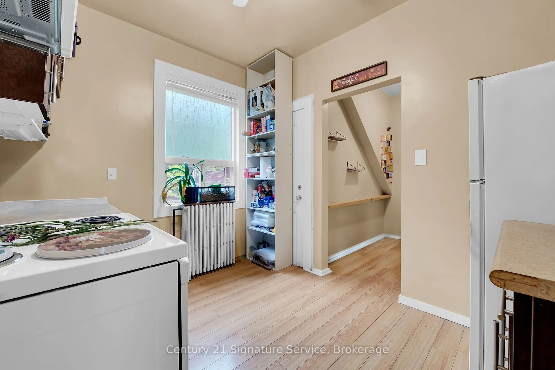 17 Fleming Avenue W