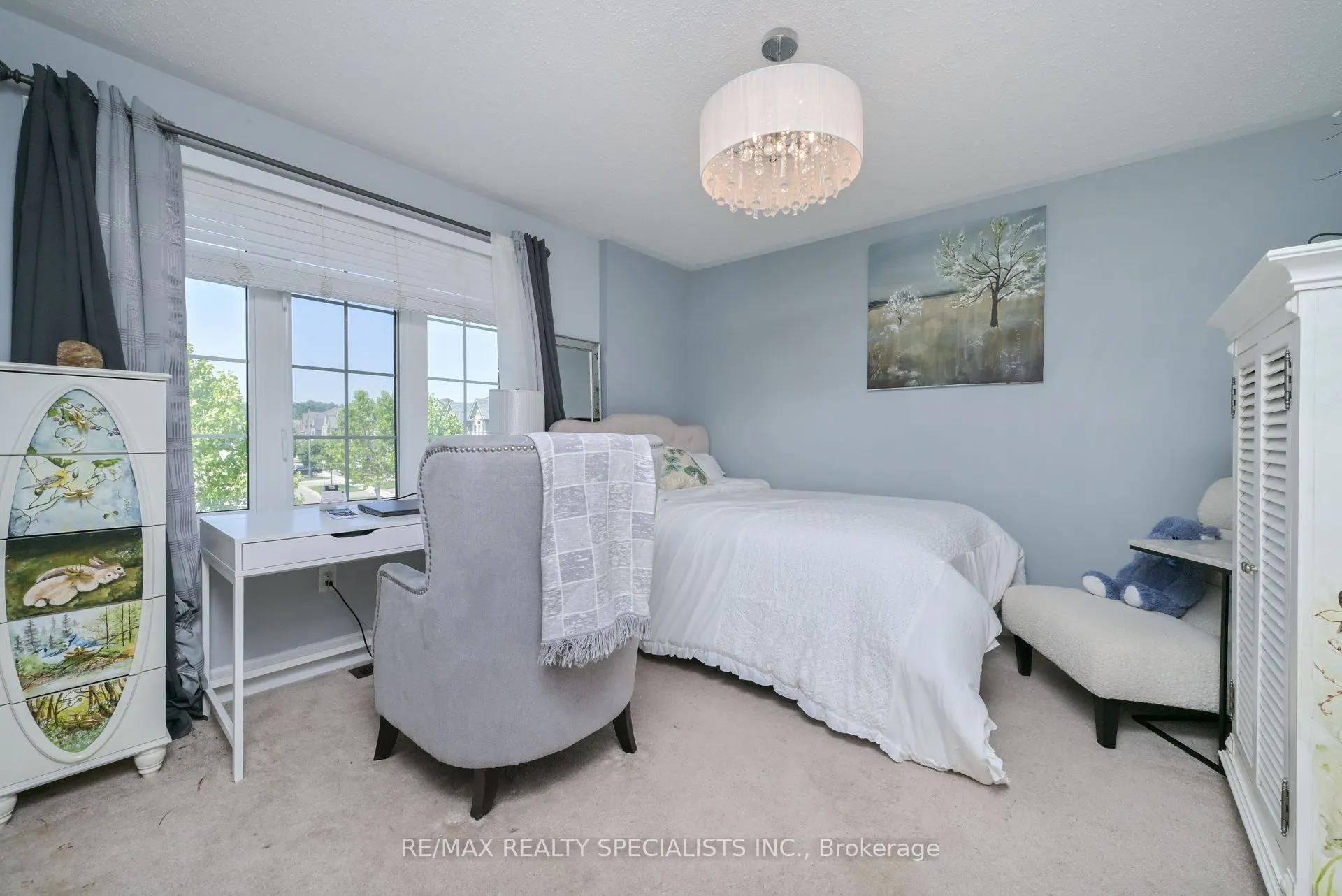 120 RISING HILL Ridge