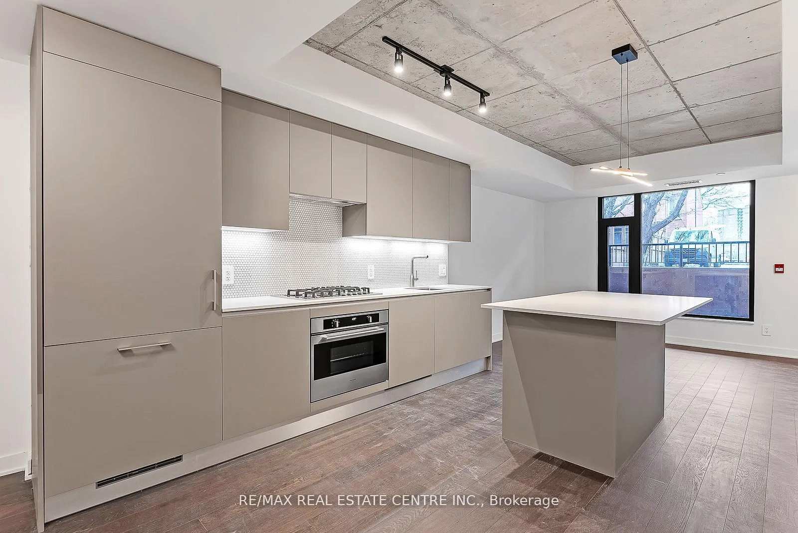7 Watkinson Avenue, #6