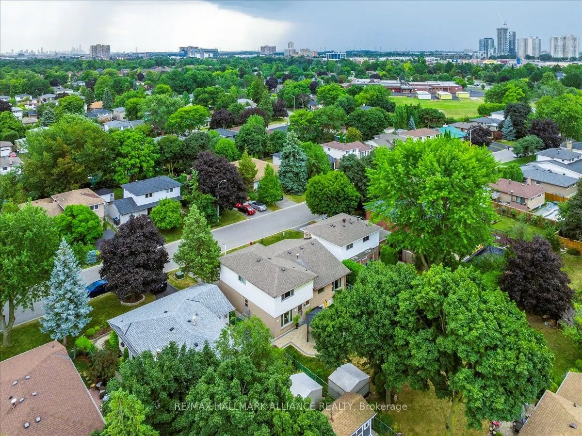 26 Lockton Crescent