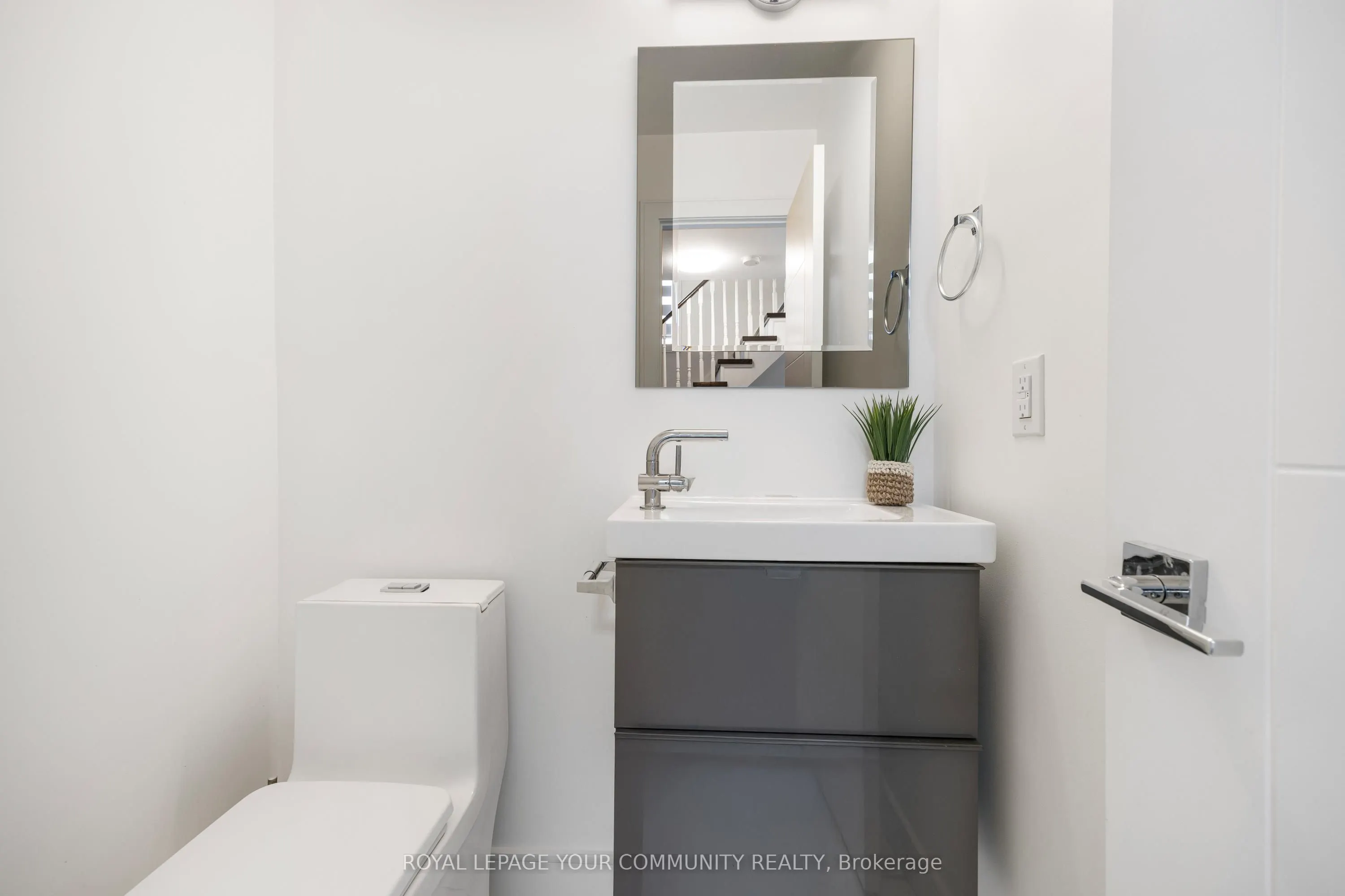 3020 Cedarglen Gate, #17