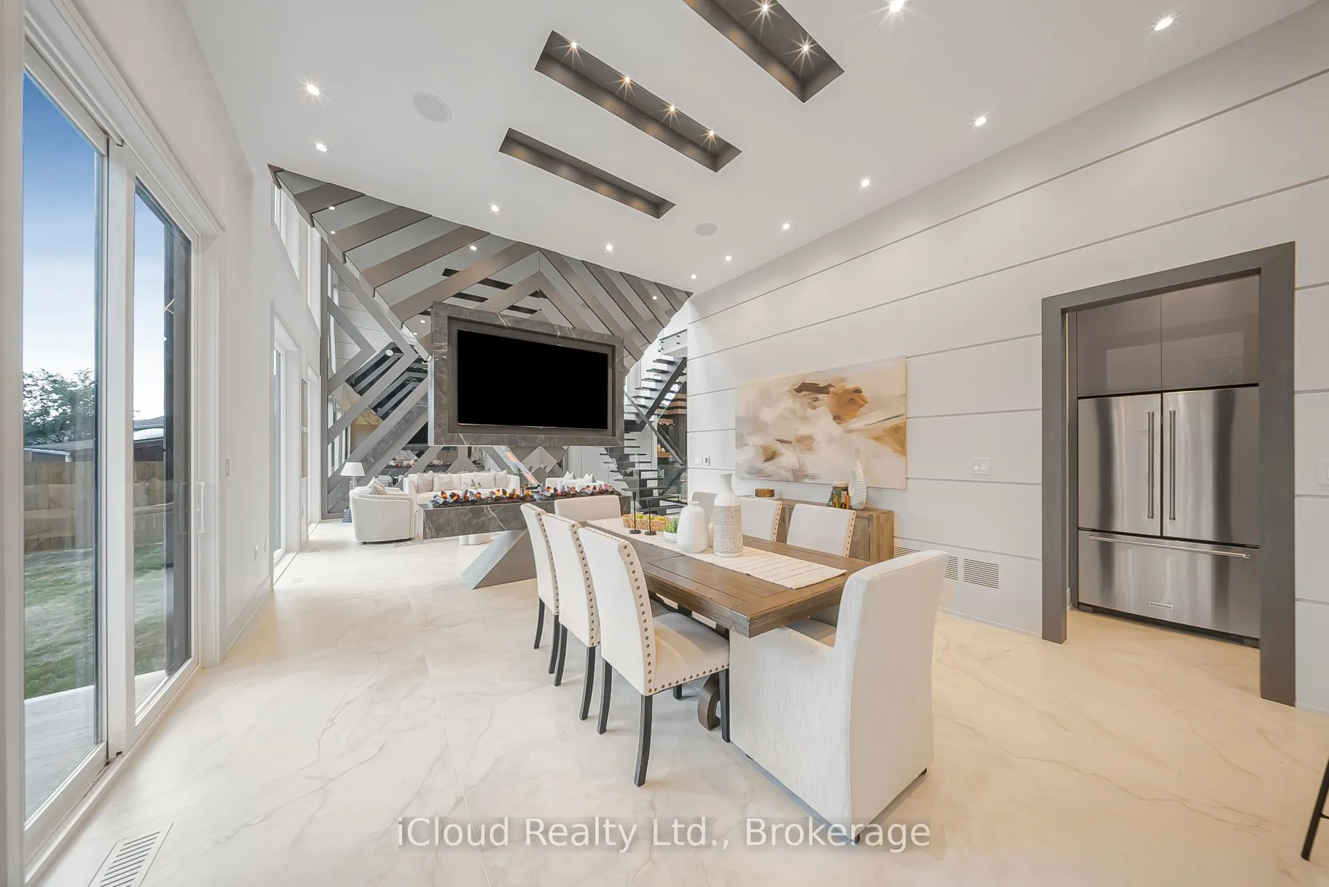 1374 Tansley Drive