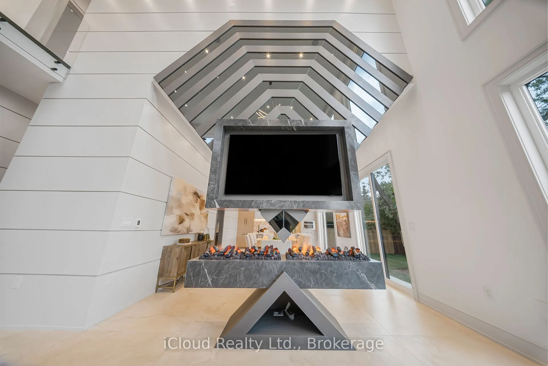1374 Tansley Drive