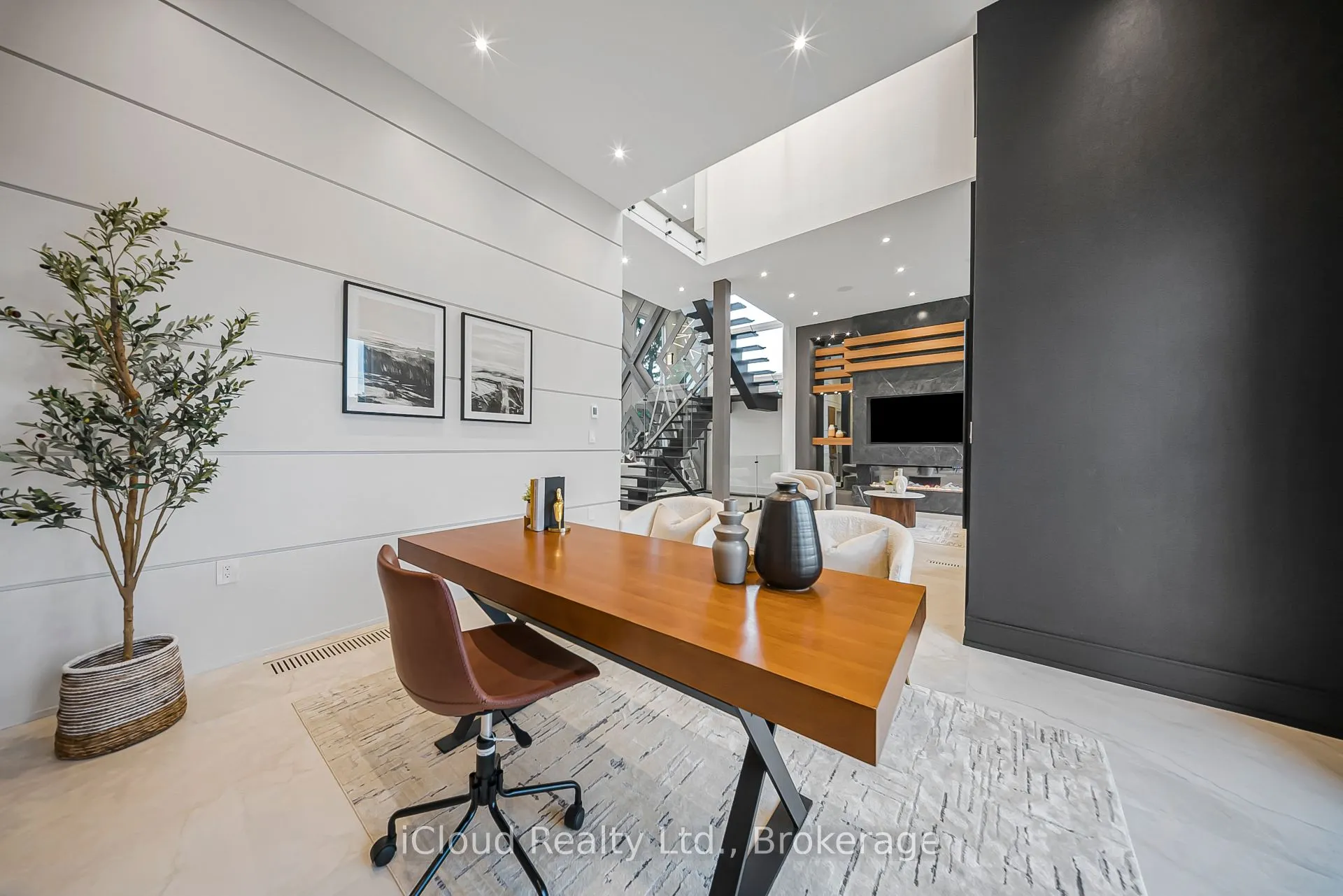 1374 Tansley Drive