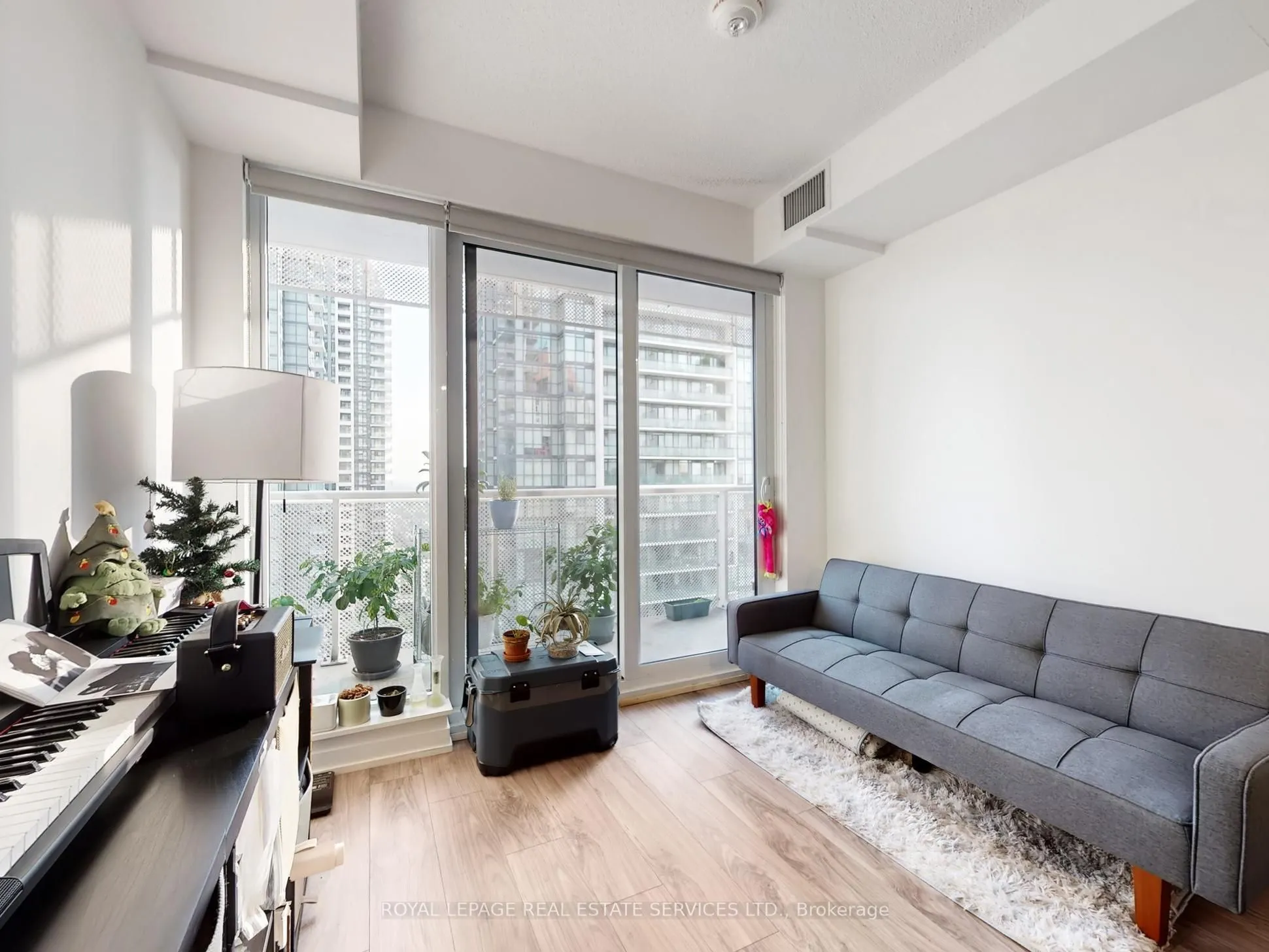 4065 Confederation Parkway, #1612