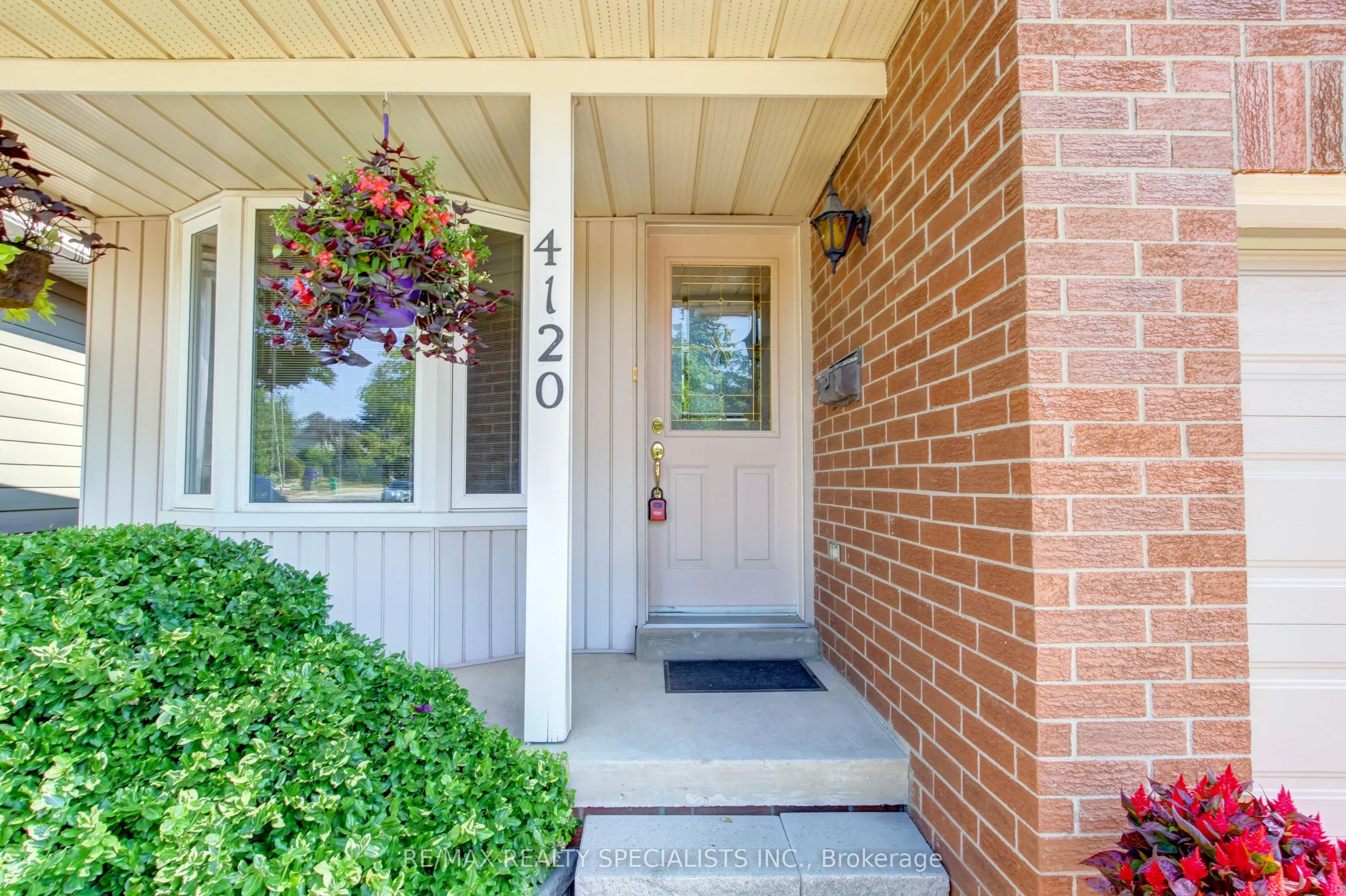 4120 Stonemason Crescent