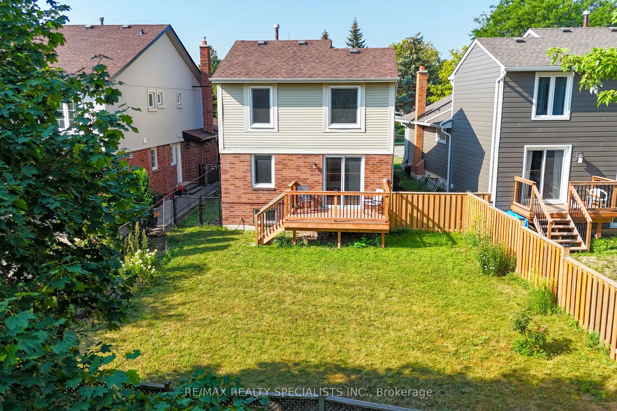 4120 Stonemason Crescent