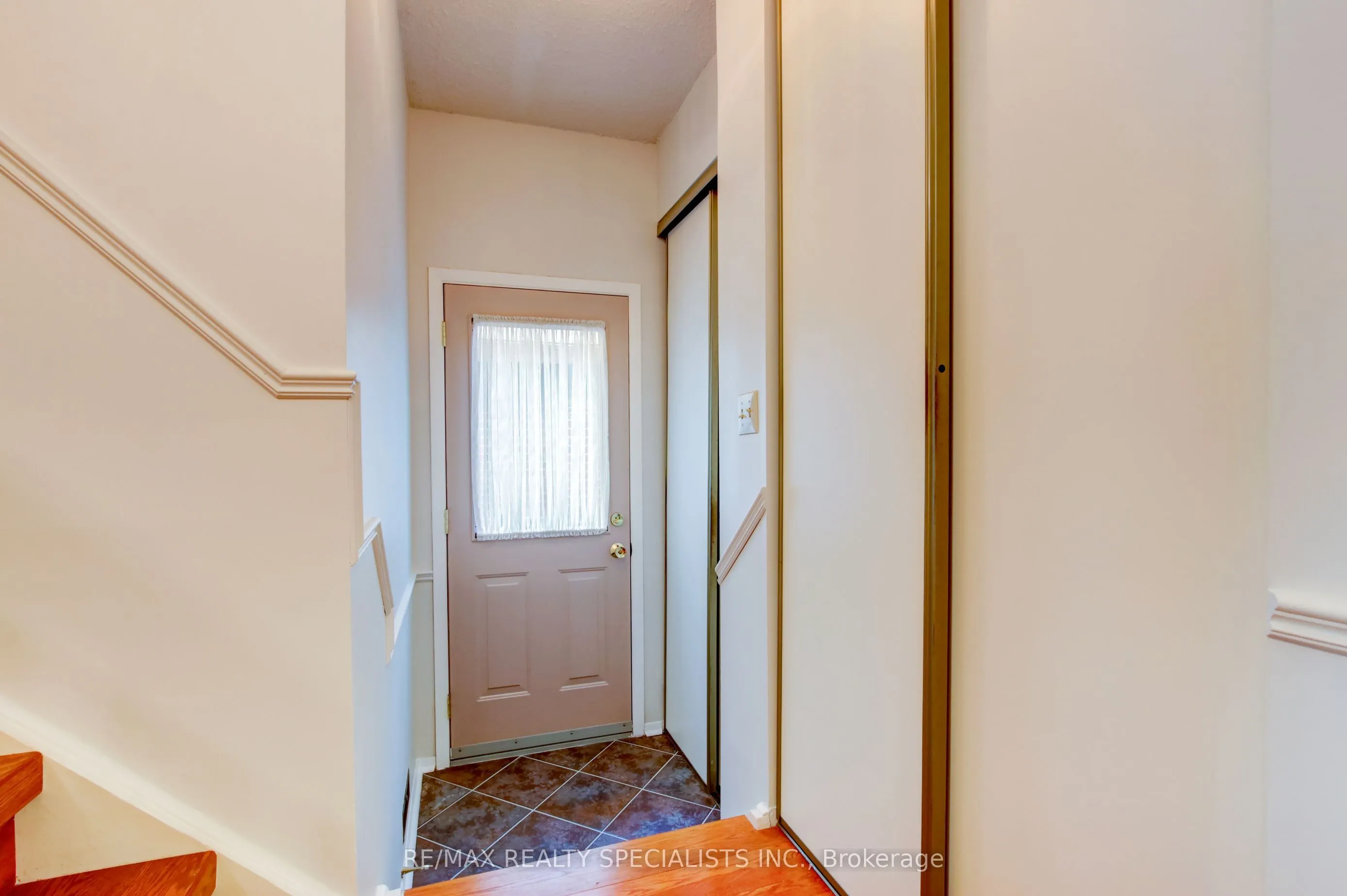 4120 Stonemason Crescent